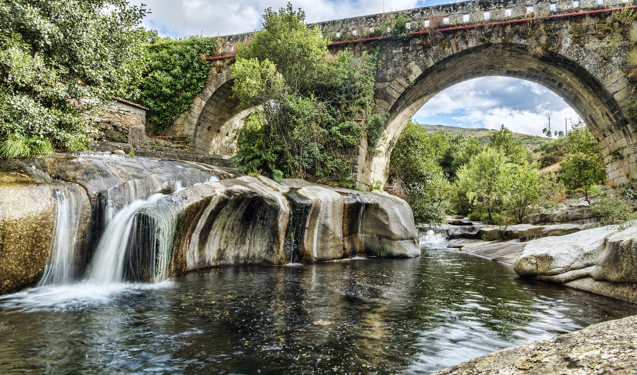 Sony SLT-A68 sample photo. Shortcuts in the mondego river photography