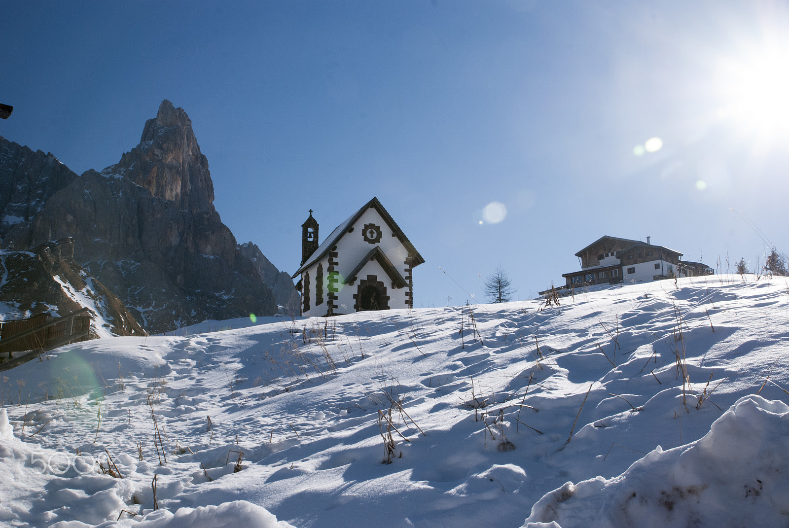 Nikon D80 sample photo. Church in backilght on the snow photography