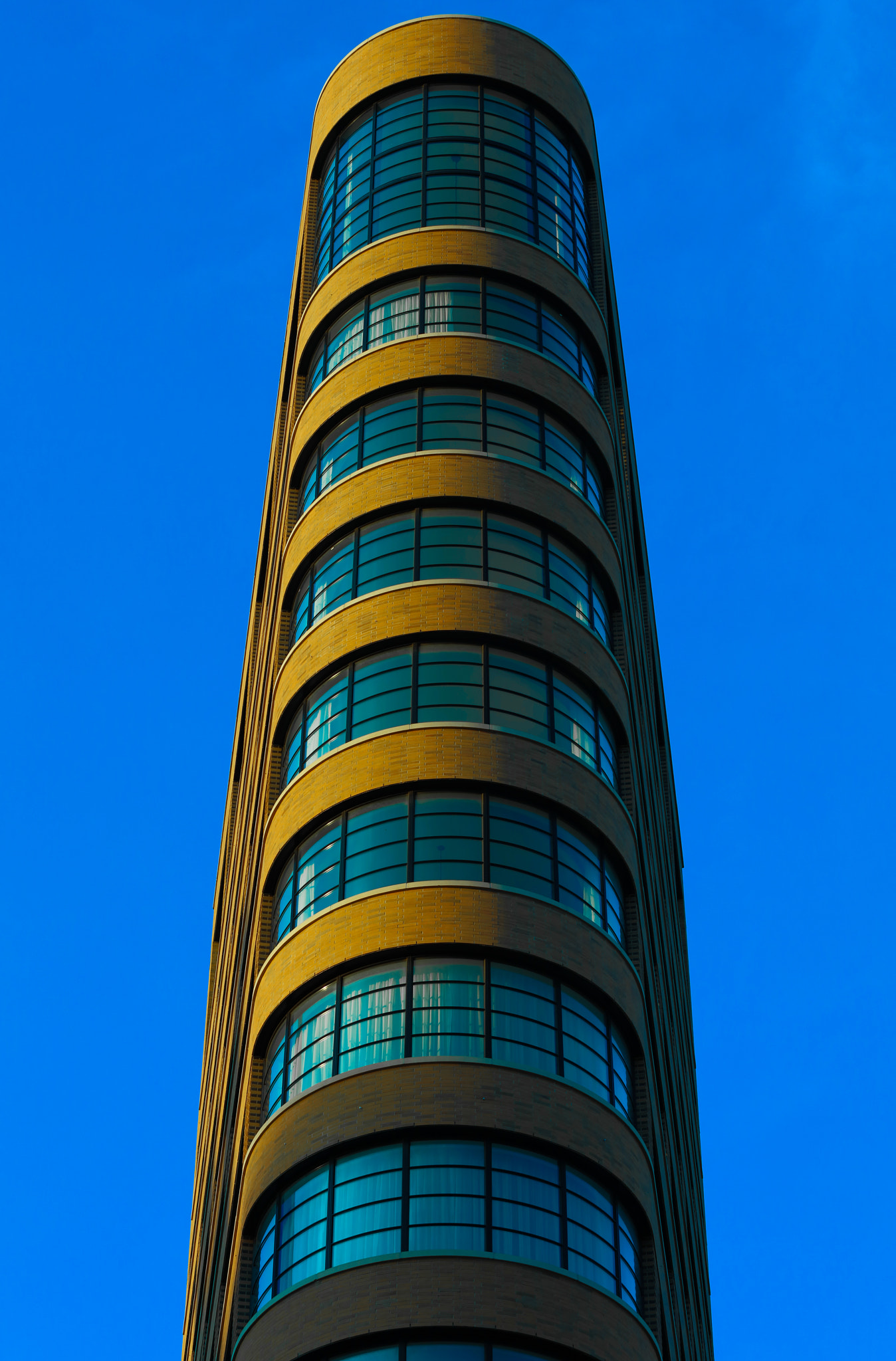 Canon EF 70-200mm F2.8L USM sample photo. Boats architecture photography