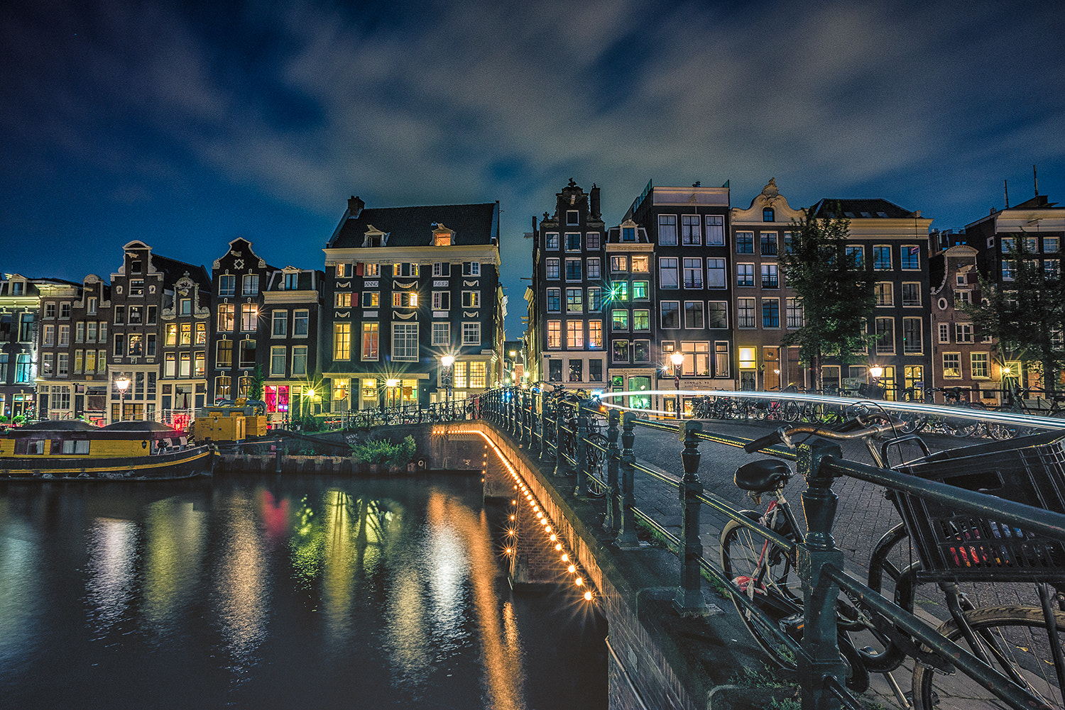Nikon D610 + AF Nikkor 18mm f/2.8D sample photo. Summer night photography