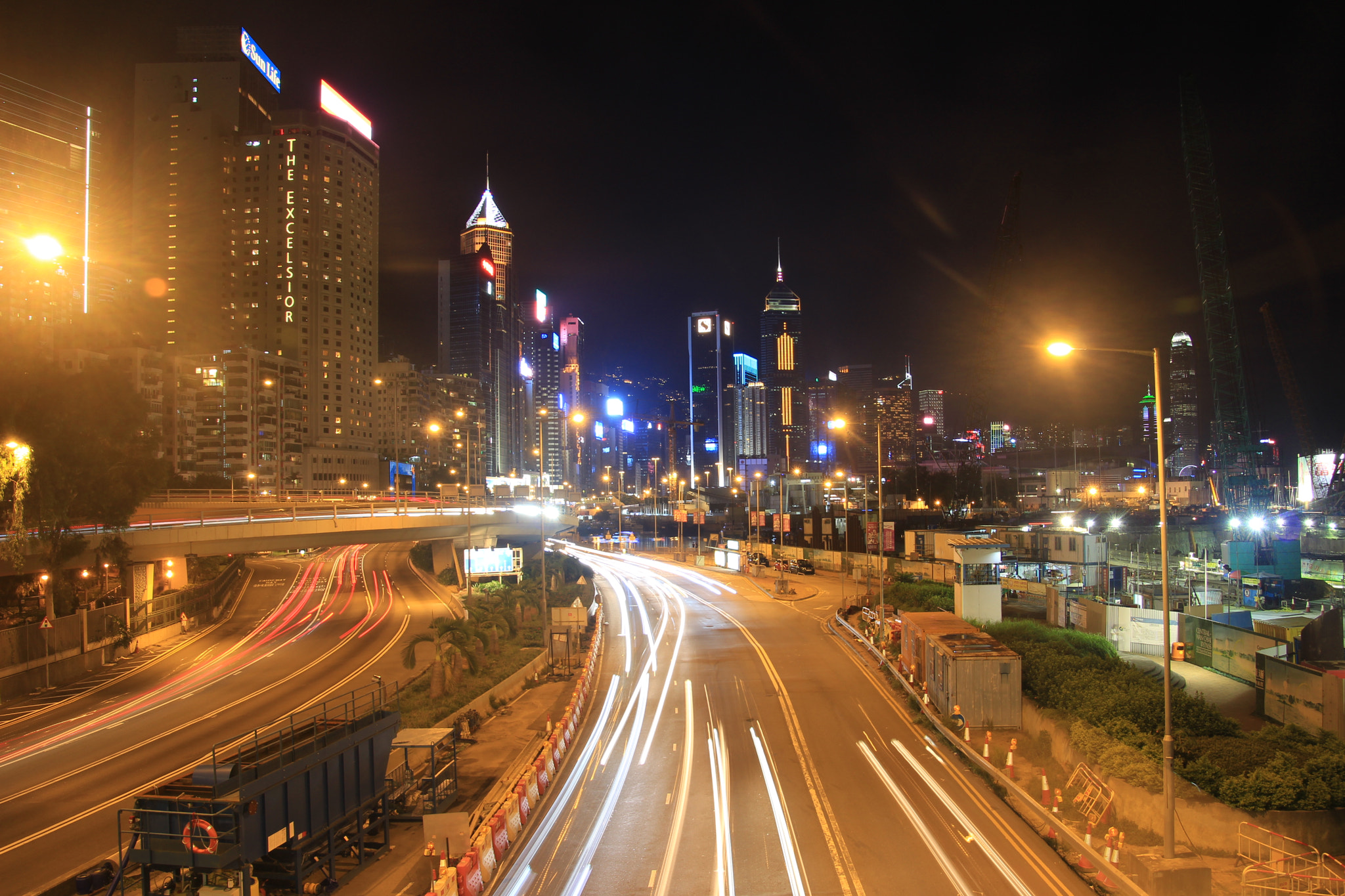 Canon EOS 100D (EOS Rebel SL1 / EOS Kiss X7) sample photo. Light track at road..... photography