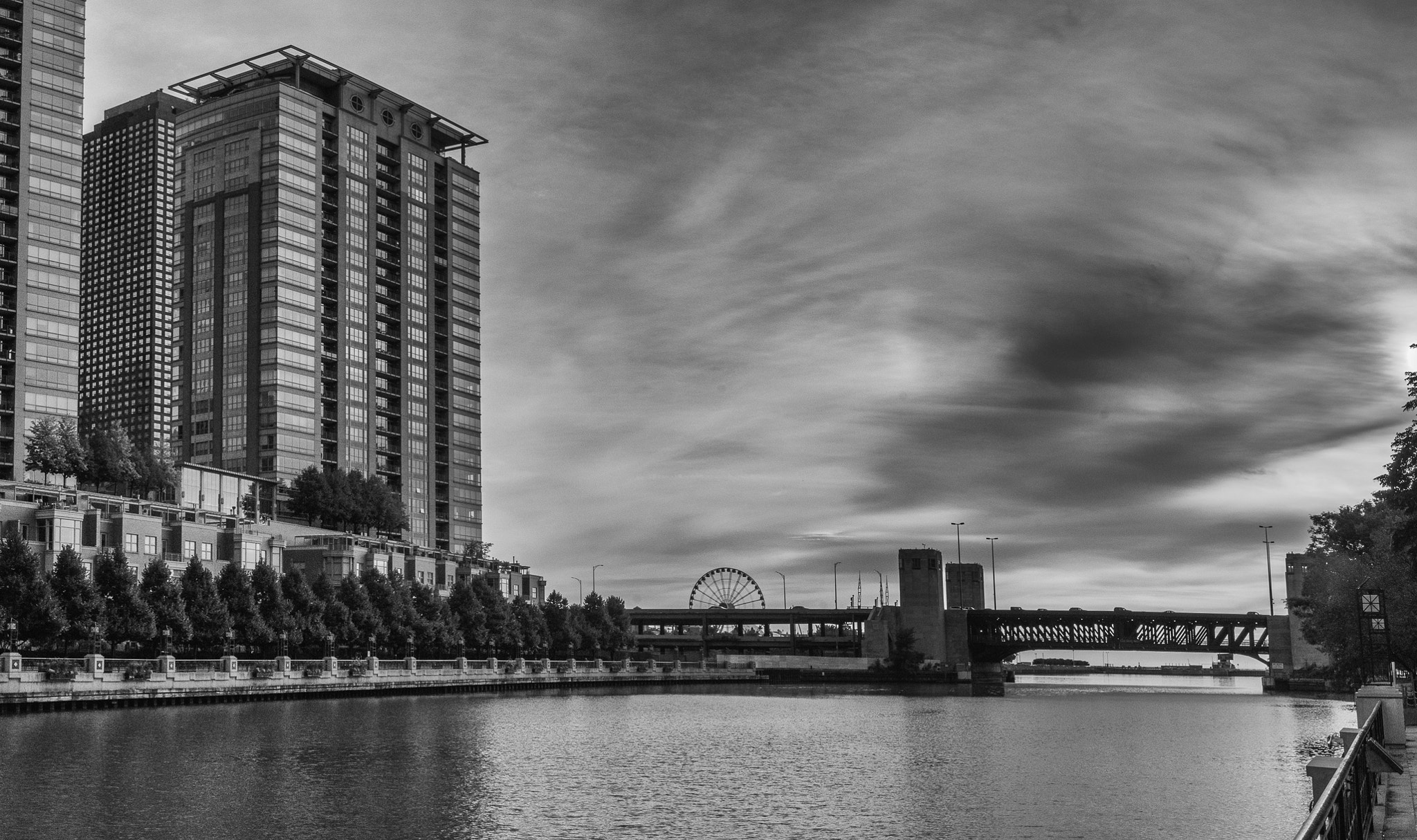 Nikon AF-S Nikkor 24-120mm F4G ED VR sample photo. Black & white skyline photography