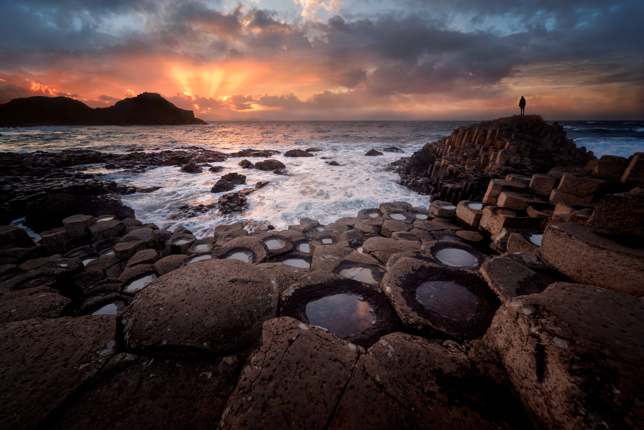 Nikon D610 + Sigma 12-24mm F4.5-5.6 EX DG Aspherical HSM sample photo. The giants causeway photography