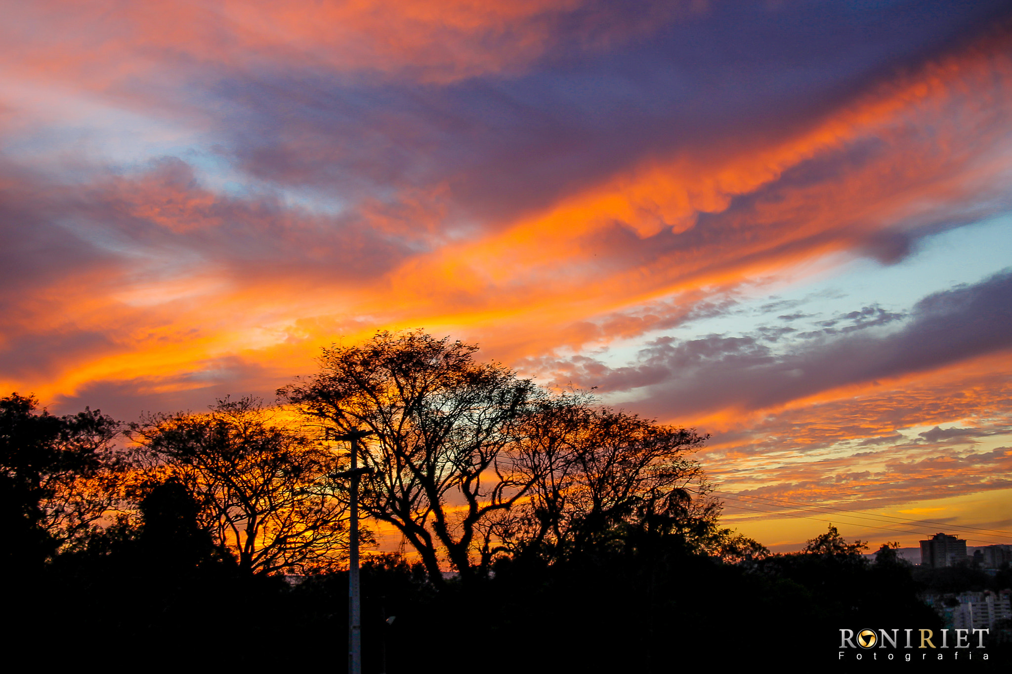 Canon EOS 1100D (EOS Rebel T3 / EOS Kiss X50) sample photo. Por do sol photography
