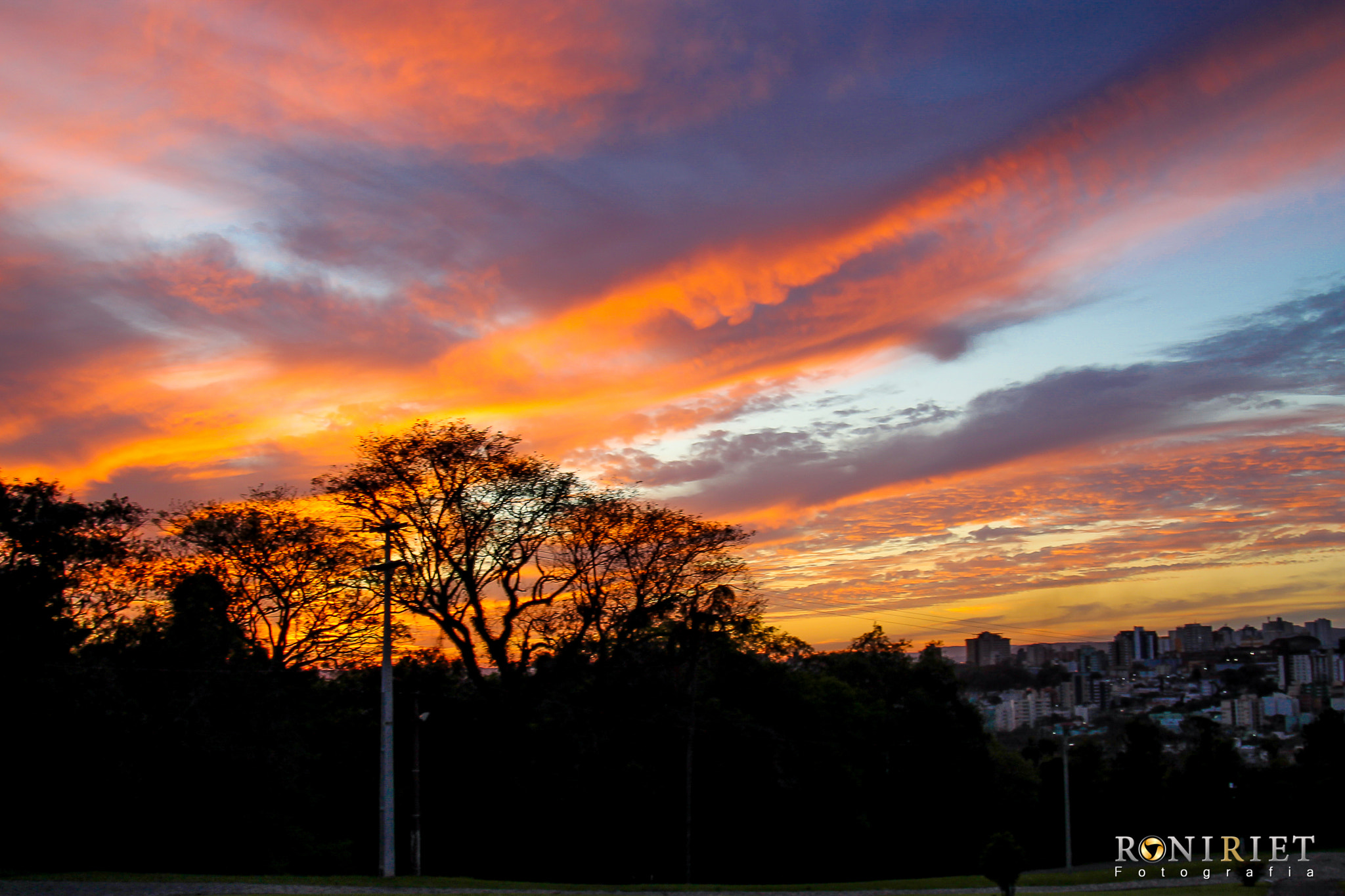 Canon EOS 1100D (EOS Rebel T3 / EOS Kiss X50) sample photo. Por do sol photography