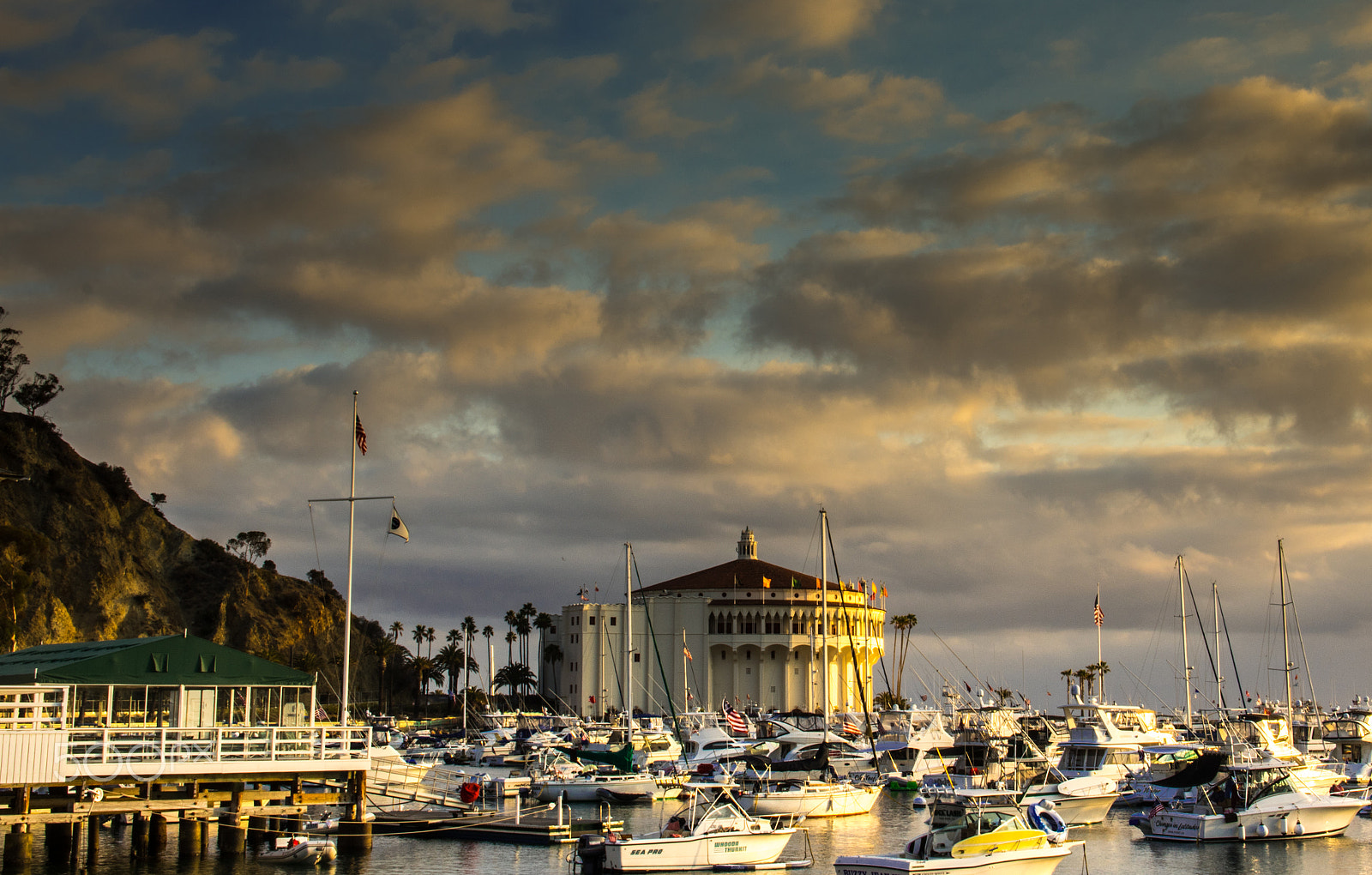 Pentax smc DA 17-70mm F4.0 AL (IF) SDM sample photo. Avalon, catalina island photography