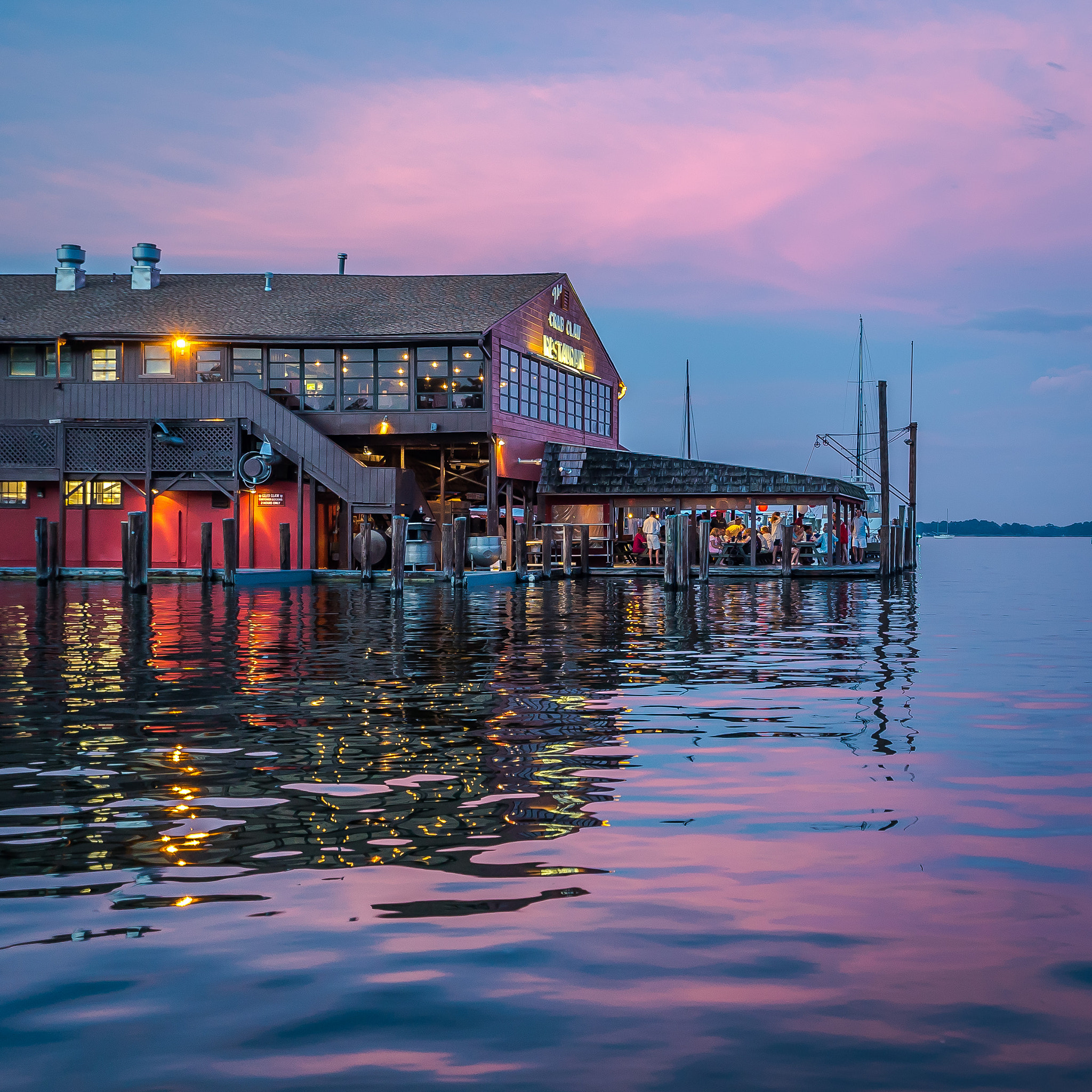 Sony a7S II + Sony Vario-Tessar T* FE 16-35mm F4 ZA OSS sample photo. Px photography