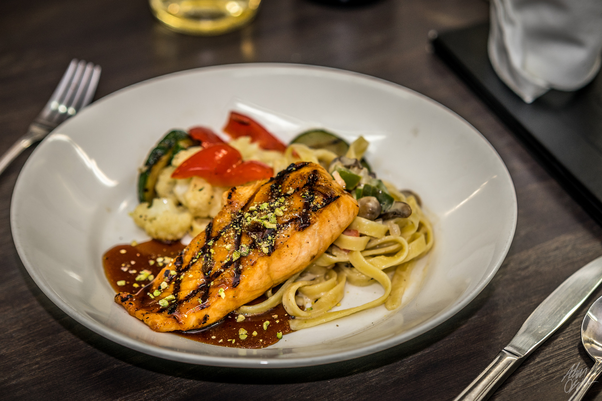 Sony a7 + 70-200mm F2.8 sample photo. Hdr salmon photography