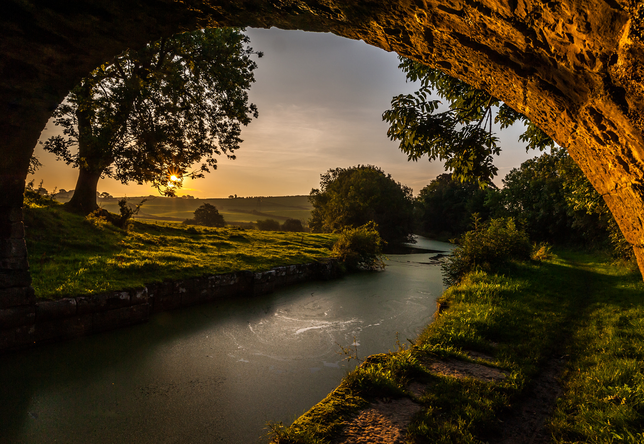Nikon AF-S Nikkor 18-35mm F3.5-4.5G ED sample photo. Out of the tunnel photography