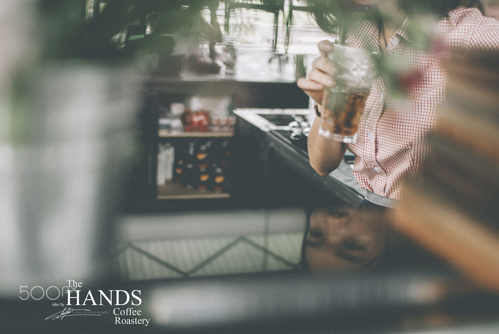 Nikon D80 + Sigma 30mm F1.4 EX DC HSM sample photo. The hands coffee photography