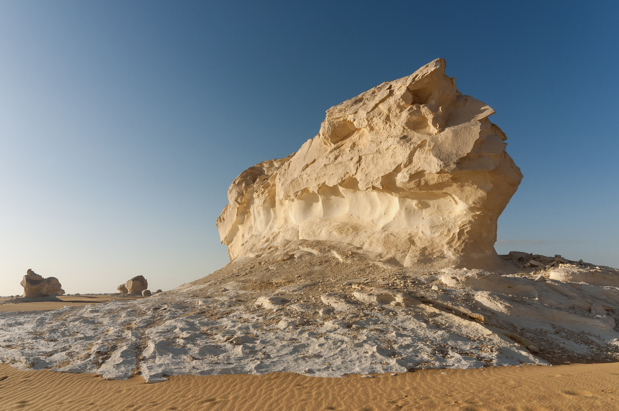 Nikon D300 + Sigma 12-24mm F4.5-5.6 EX DG Aspherical HSM sample photo. Rock formations, white desert, egypt photography