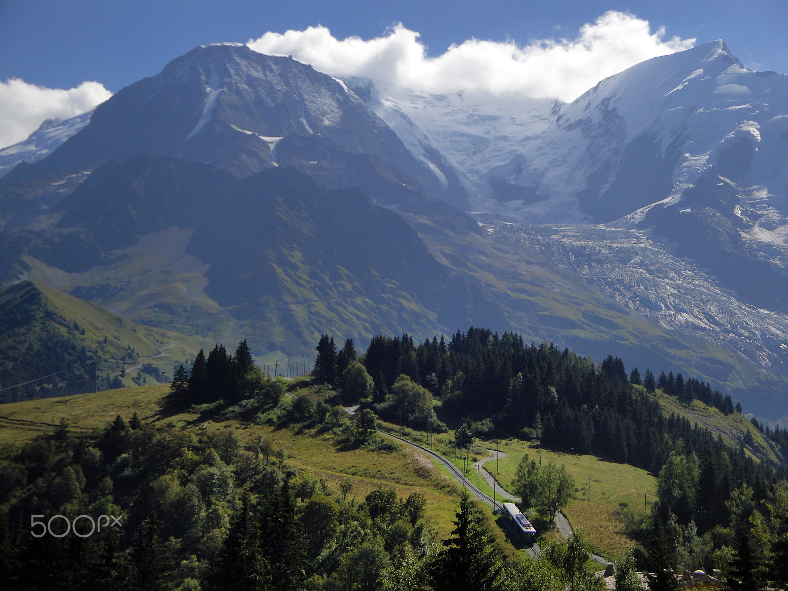 Sony DSC-W270 sample photo. Mont-blanc tramway with a view of the bionnassay glacier photography