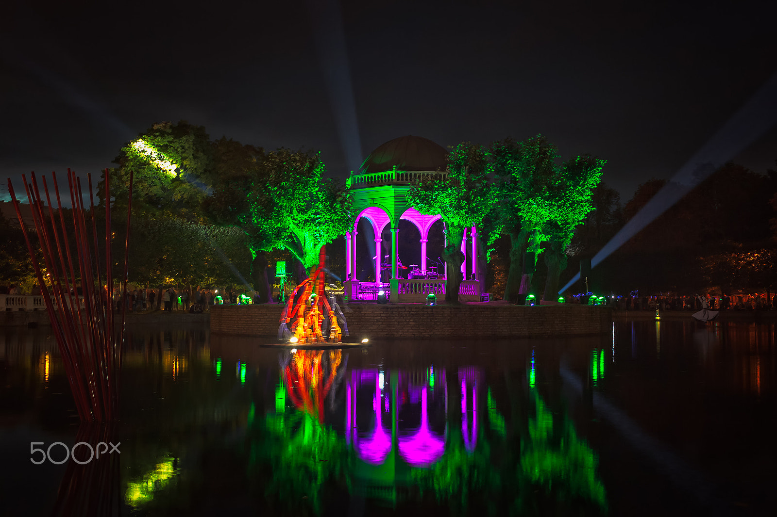 Canon EF-S 24mm F2.8 STM sample photo. Gazebo in the middle of the lake photography
