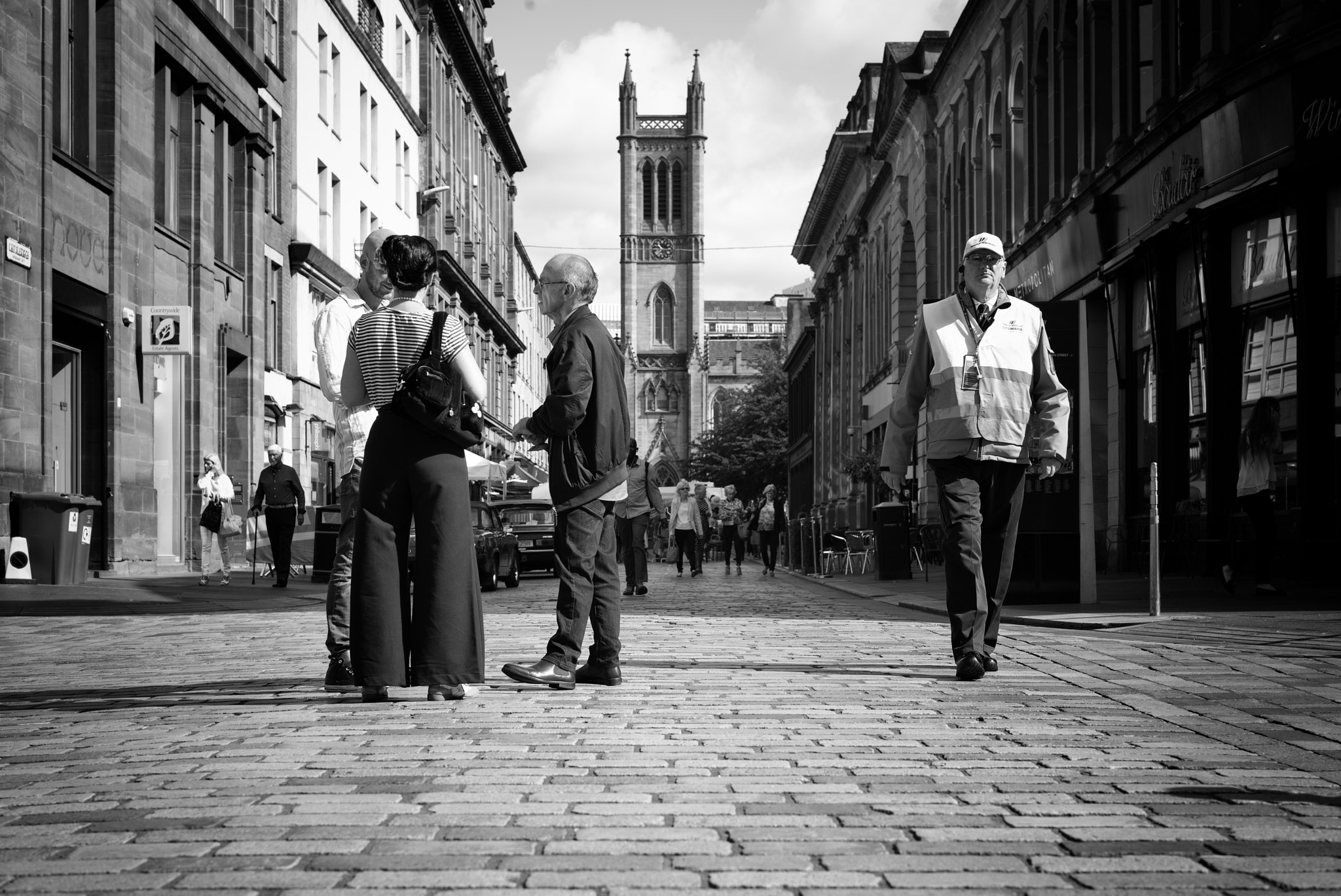 Leica APO-Summicron-M 50mm F2 ASPH sample photo. A glasgow confab photography