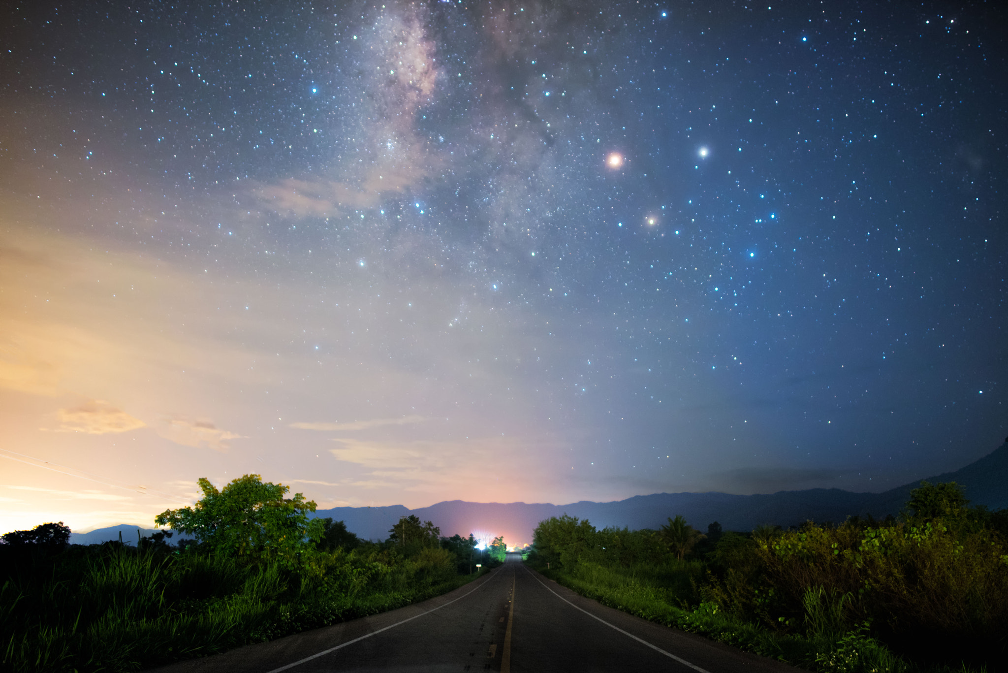 Samyang 12mm F2.8 ED AS NCS Fisheye sample photo. Milky way at chiang dao photography