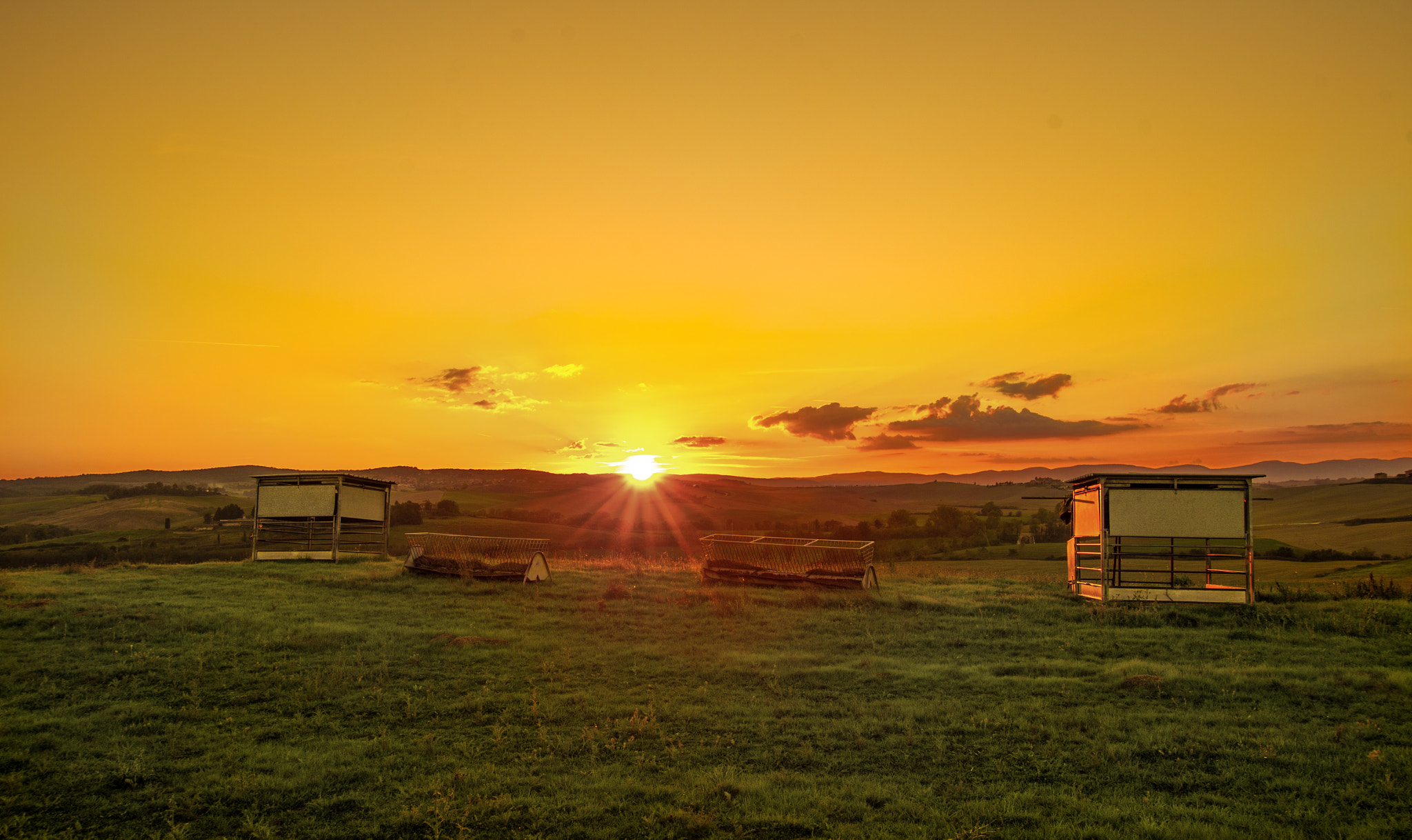 Sigma 10-20mm F3.5 EX DC HSM sample photo. Sunset along the francigena photography