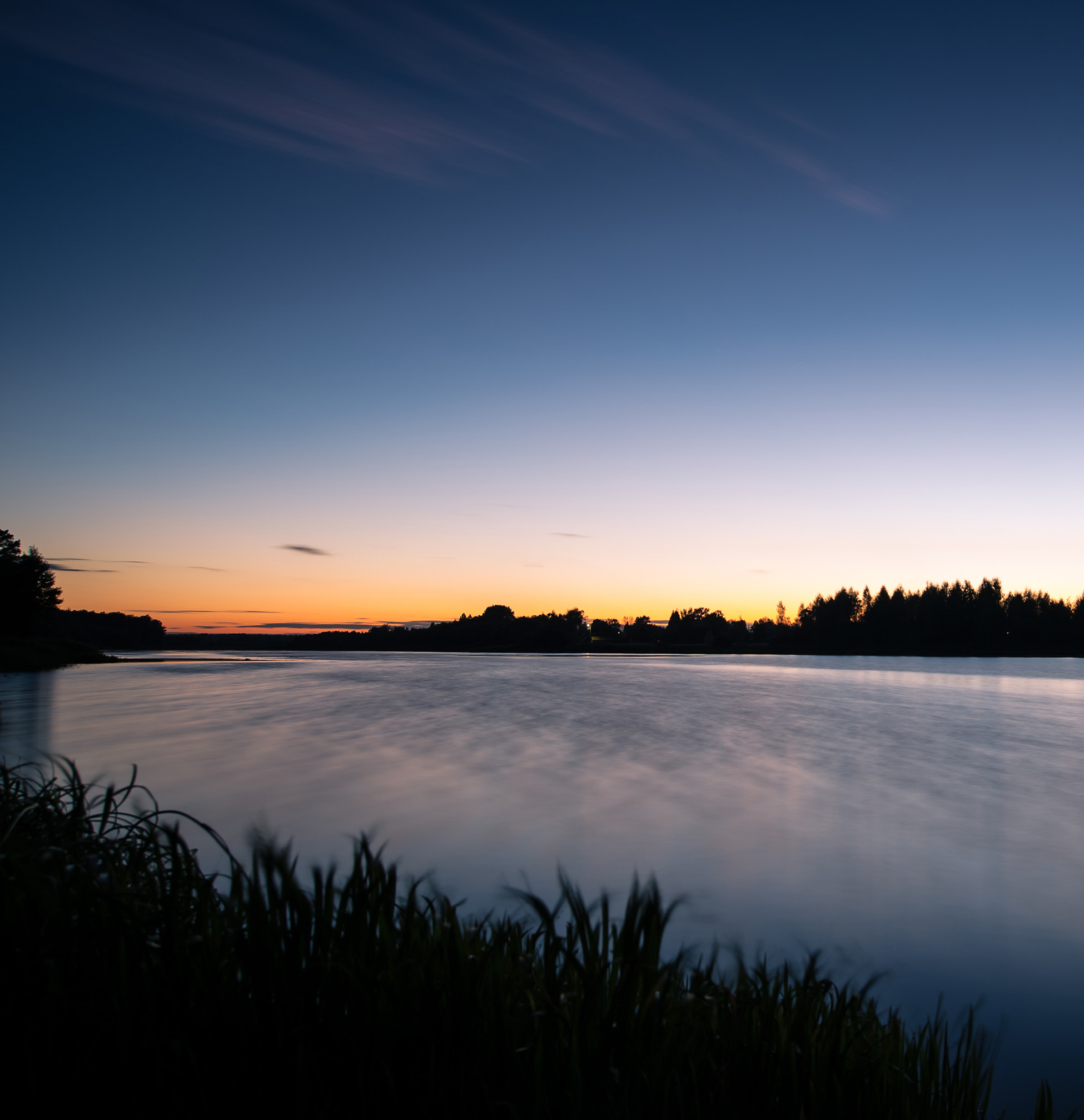 AF Zoom-Nikkor 28-70mm f/3.5-4.5 sample photo. Silhouette photography