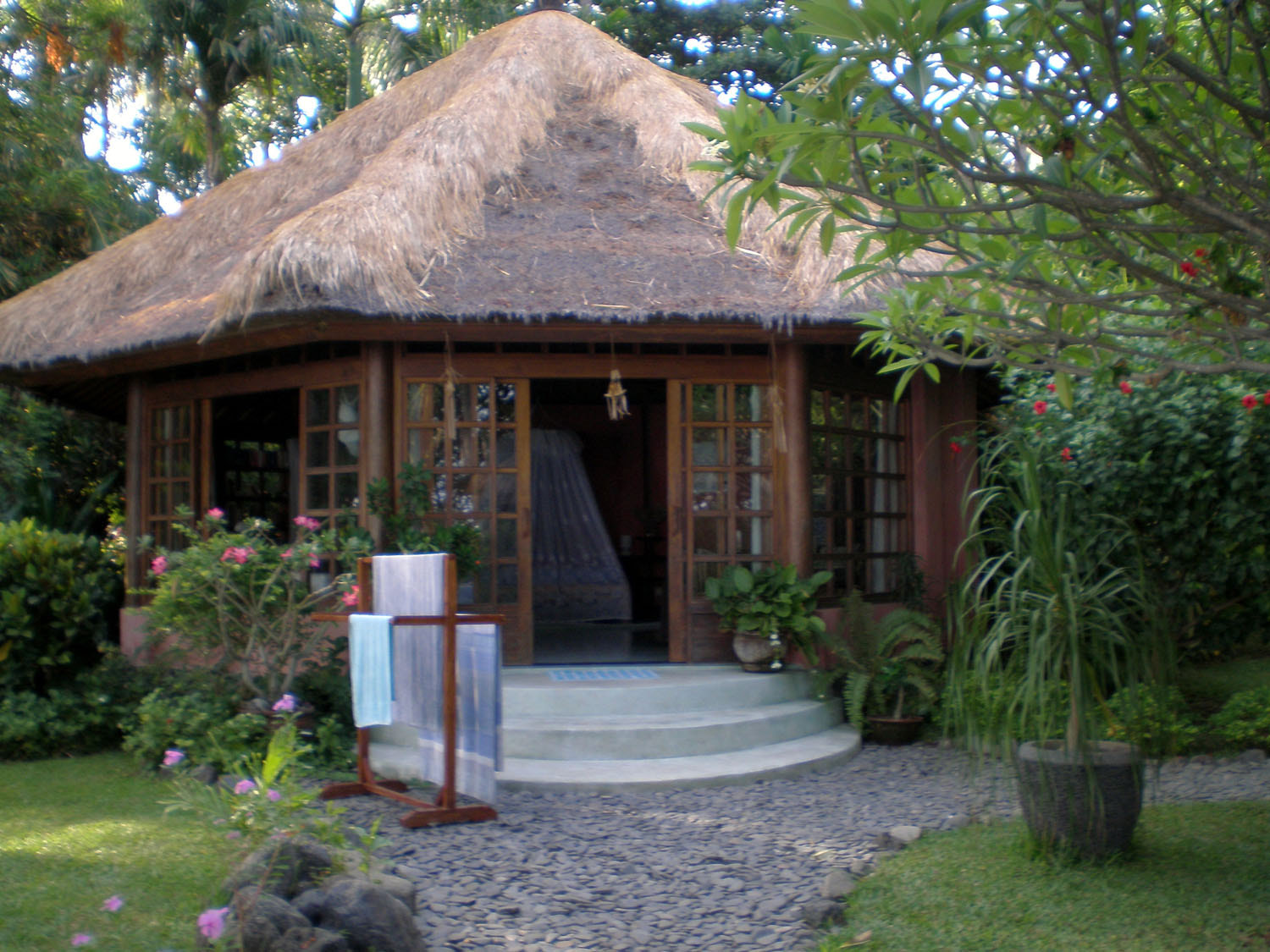 Olympus FE190/X750 sample photo. Bali photography