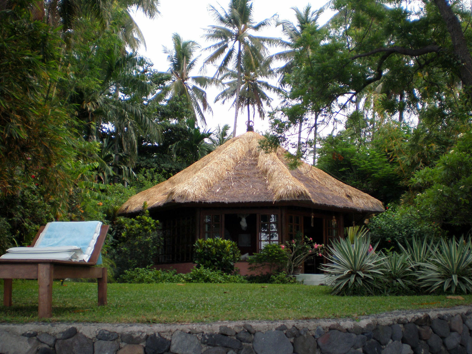 Olympus FE190/X750 sample photo. Bali photography