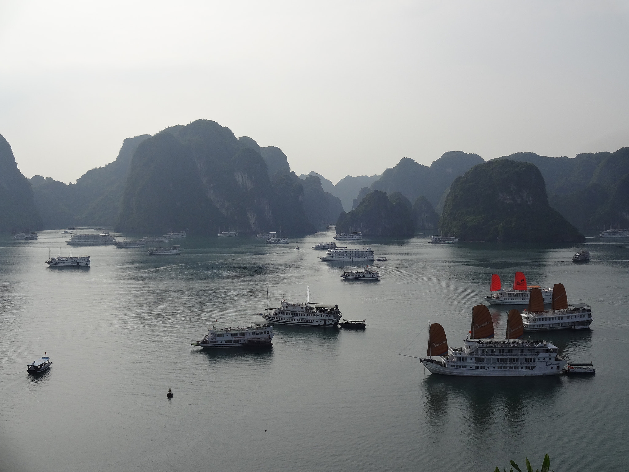 Sony DSC-WX100 sample photo. View from the top at halong bay photography