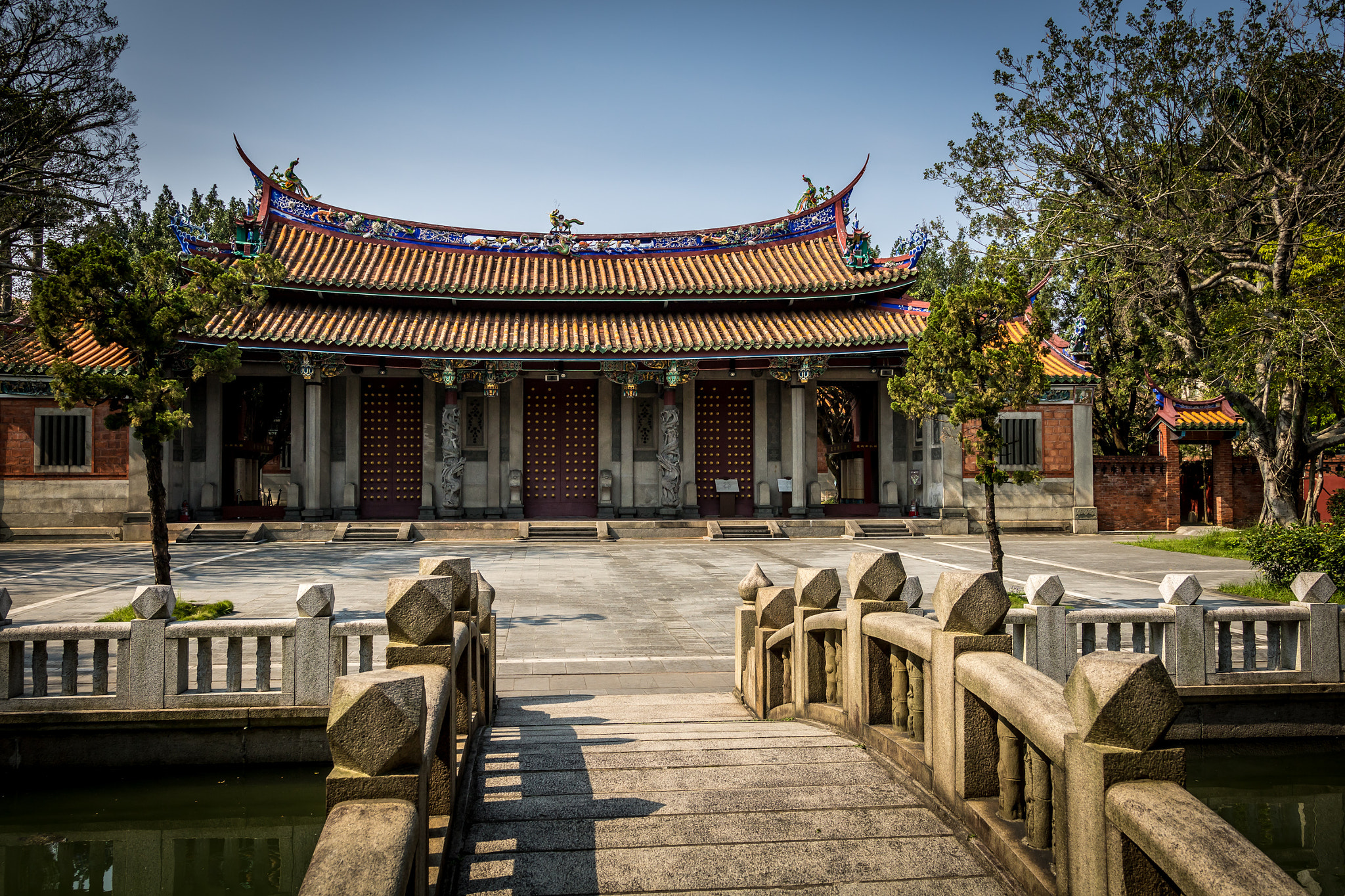 Sigma 18-35mm f/1.8 DC HSM sample photo. Confucius temple photography