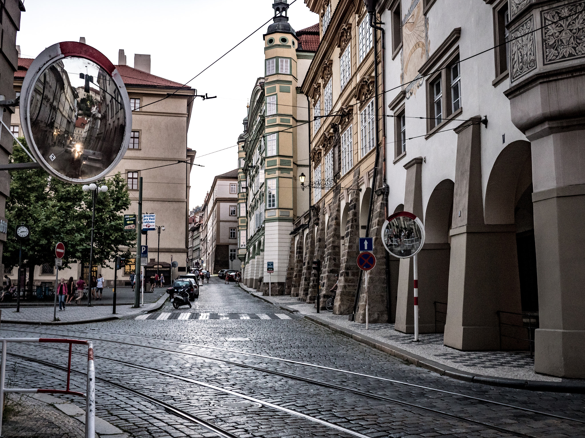 Panasonic Lumix DMC-GX8 + LUMIX G 20/F1.7 II sample photo. Prague: the old town photography
