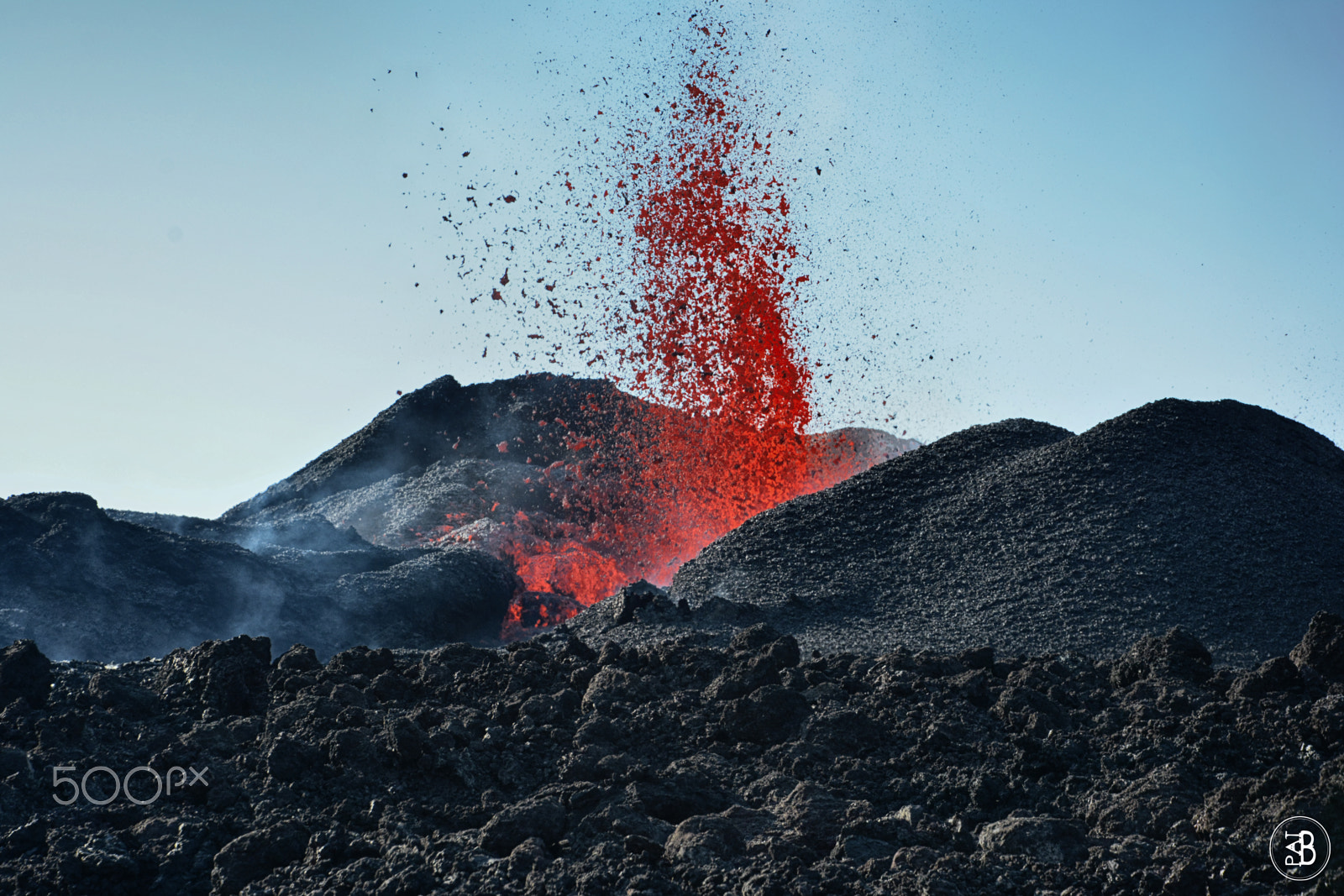AF Zoom-Nikkor 75-240mm f/4.5-5.6D sample photo. Volcanic eruption piton de la fournaise 6-09/2016 photography