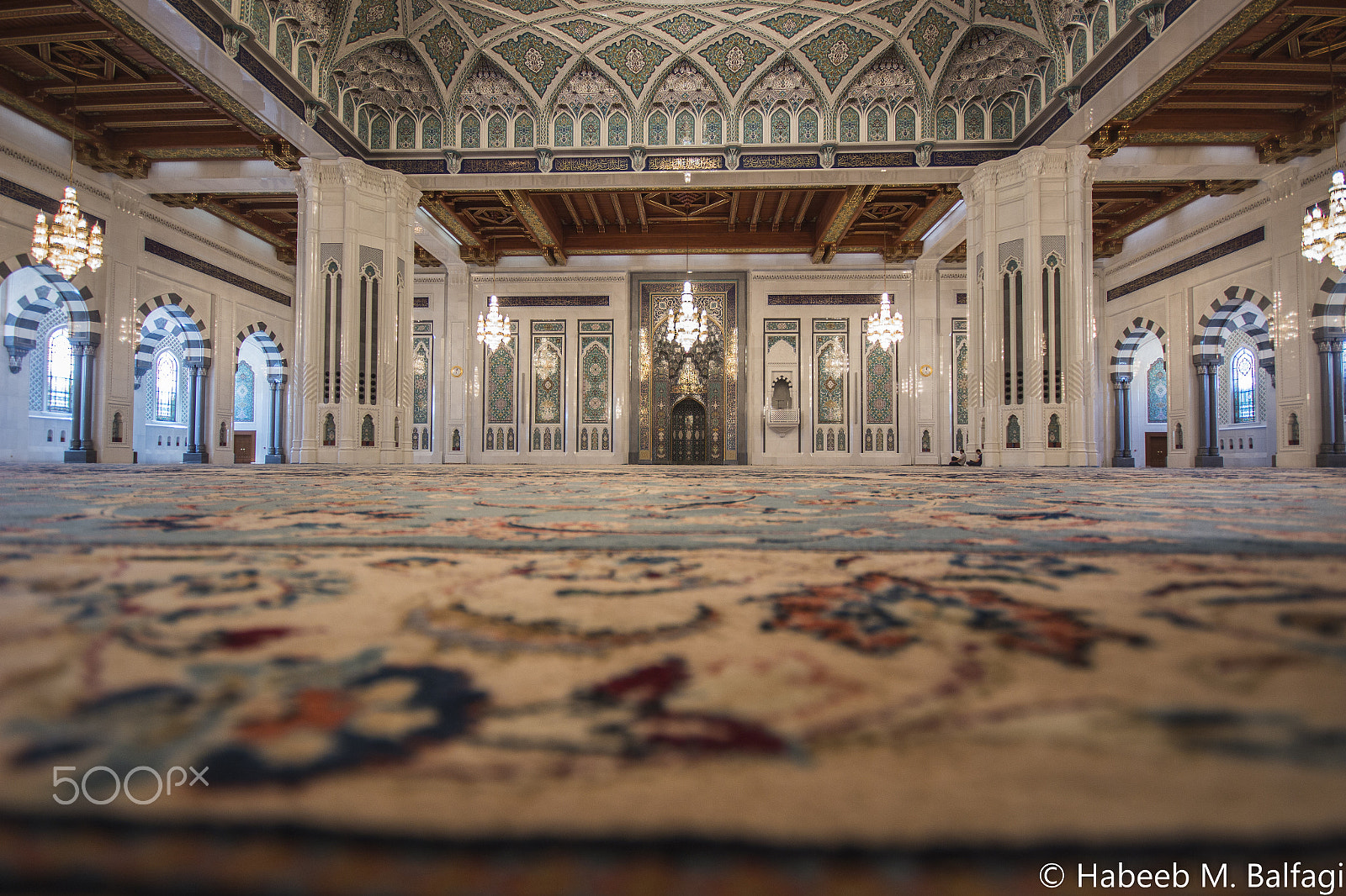 Canon EOS 100D (EOS Rebel SL1 / EOS Kiss X7) + Sigma 10-20mm F4-5.6 EX DC HSM sample photo. Sultan qaboos grand mosque, main prayer hall photography