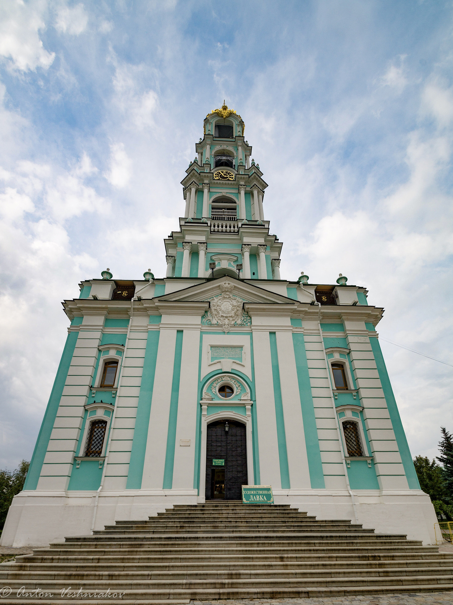 Sony SLT-A58 + DT 10-24mm F3.5-4.5 SAM sample photo. Bell tower in trinity sergius lavra. series posad. moscow region. photography