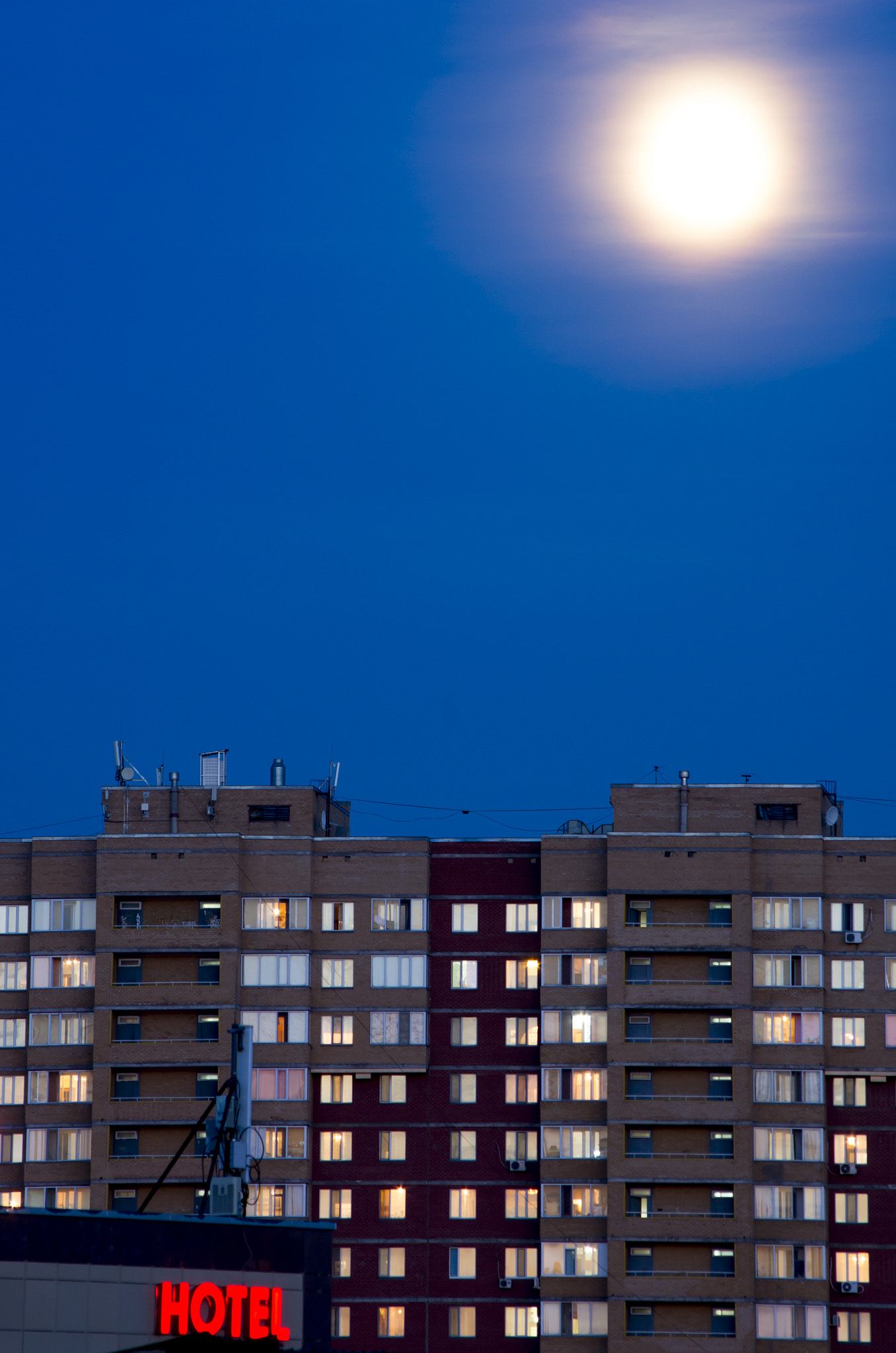 Pentax K-5 IIs sample photo. Moonlight in astana photography