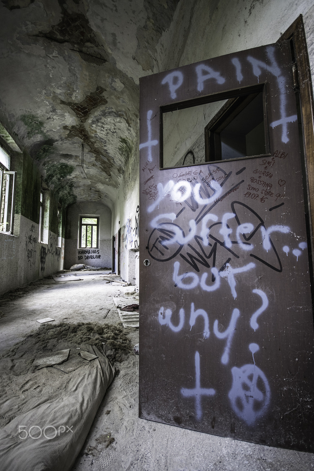 Sigma 10-20mm F4-5.6 EX DC HSM sample photo. Abandoned asylum photography
