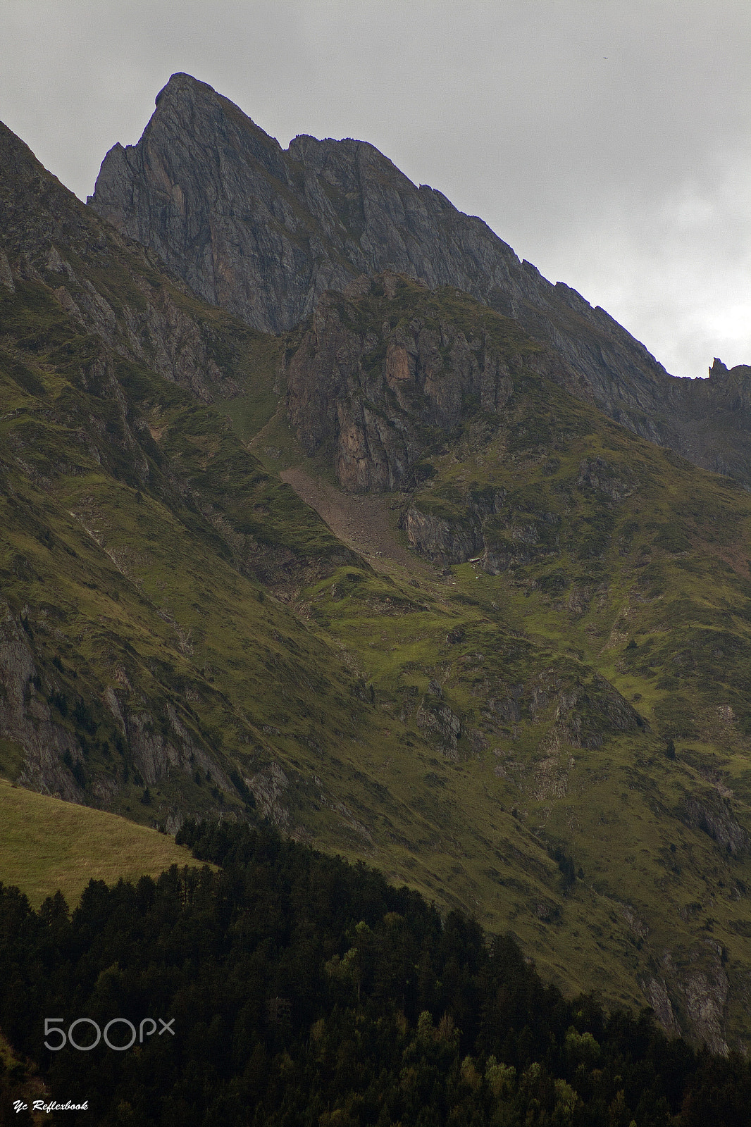 Canon EF 75-300mm f/4-5.6 USM sample photo. Green mountain !!! photography