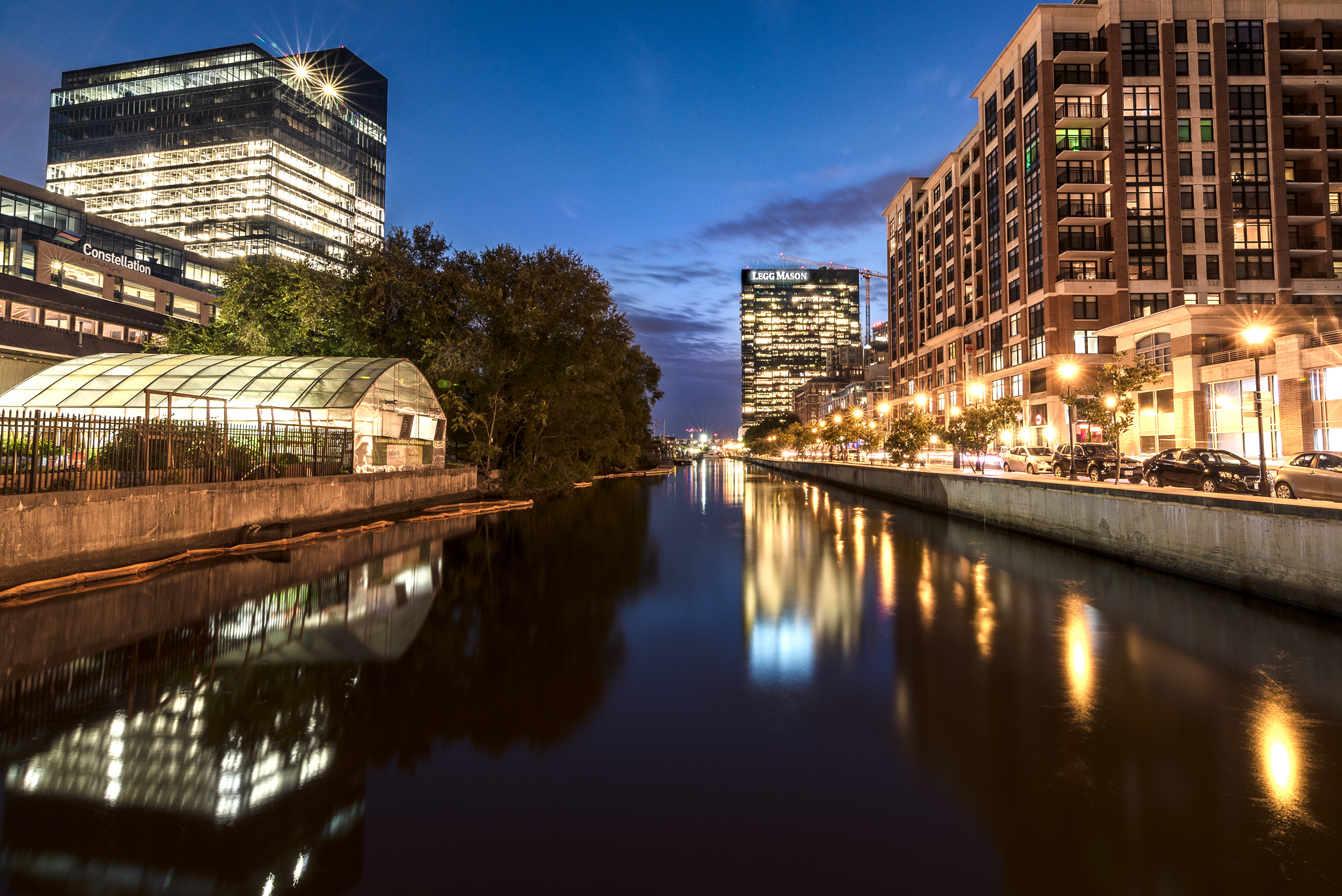 Tokina AT-X 16-28mm F2.8 Pro FX sample photo. Baltimore reflection photography