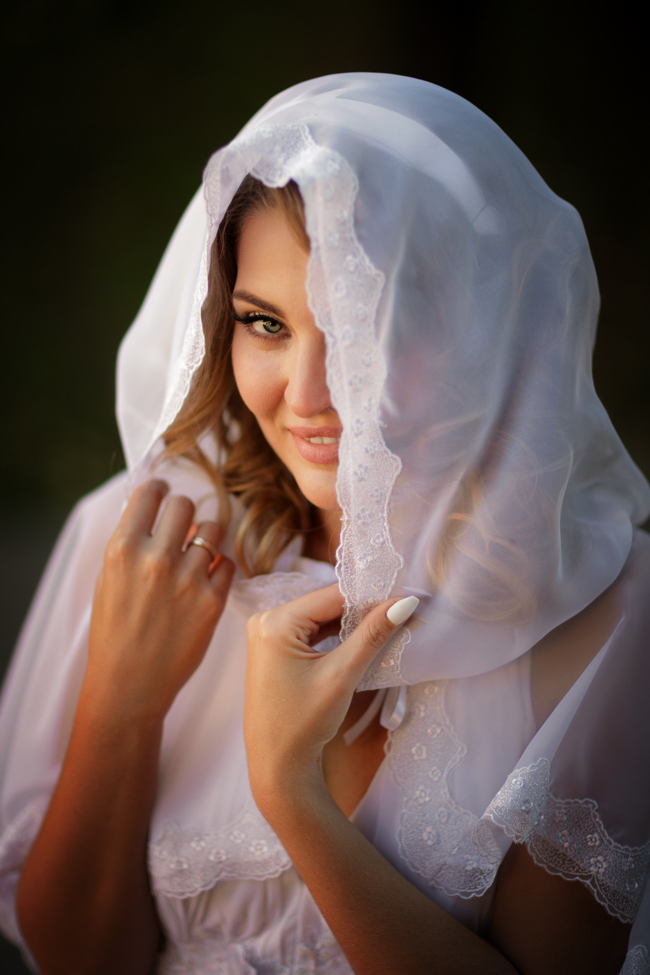 Canon EOS 5D + Canon EF 85mm F1.2L II USM sample photo. Bride photography