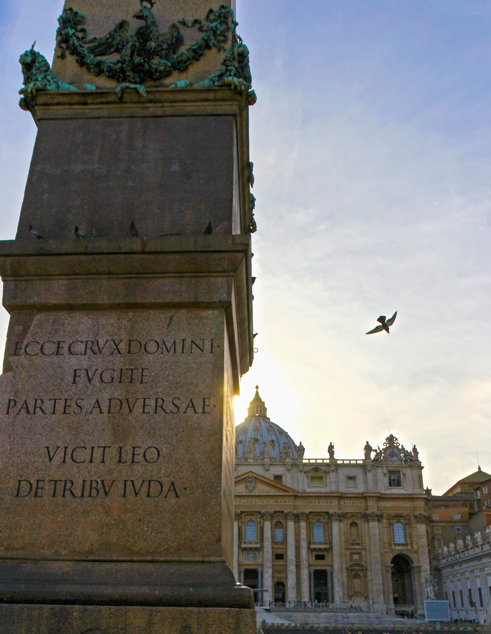 Canon EF-S 17-55mm F2.8 IS USM sample photo. Basilica sancti petri. photography