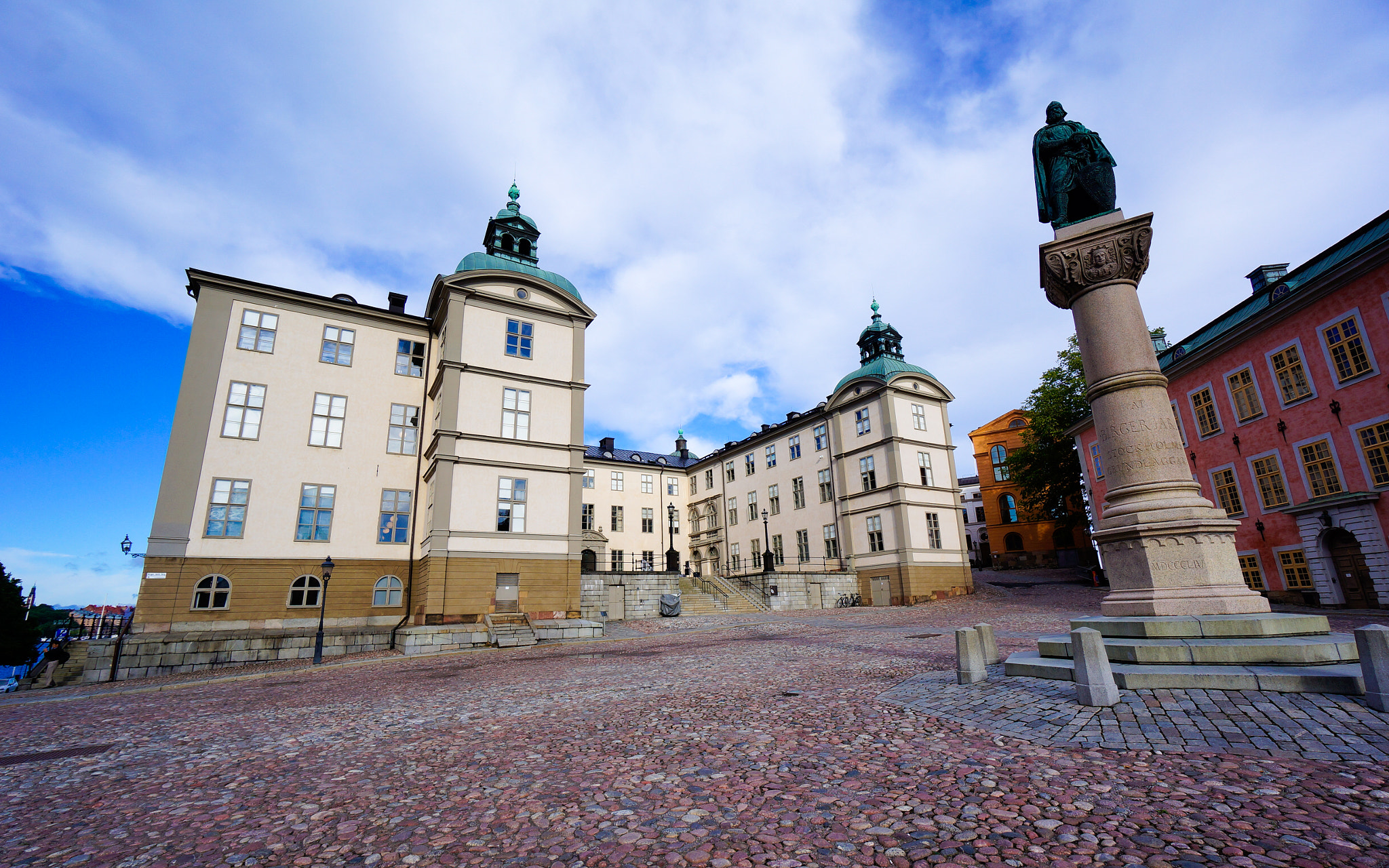 Sony Alpha NEX-5N + Sony E 10-18mm F4 OSS sample photo. Stockholm. photography