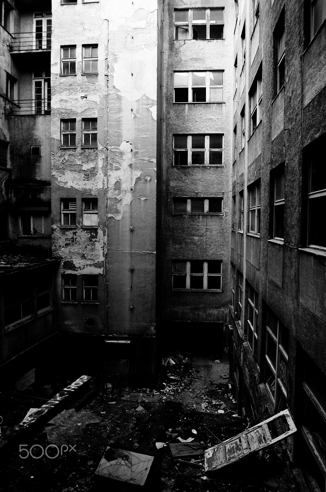 Sony DT 18-55mm F3.5-5.6 SAM II sample photo. Slovak hospital photography