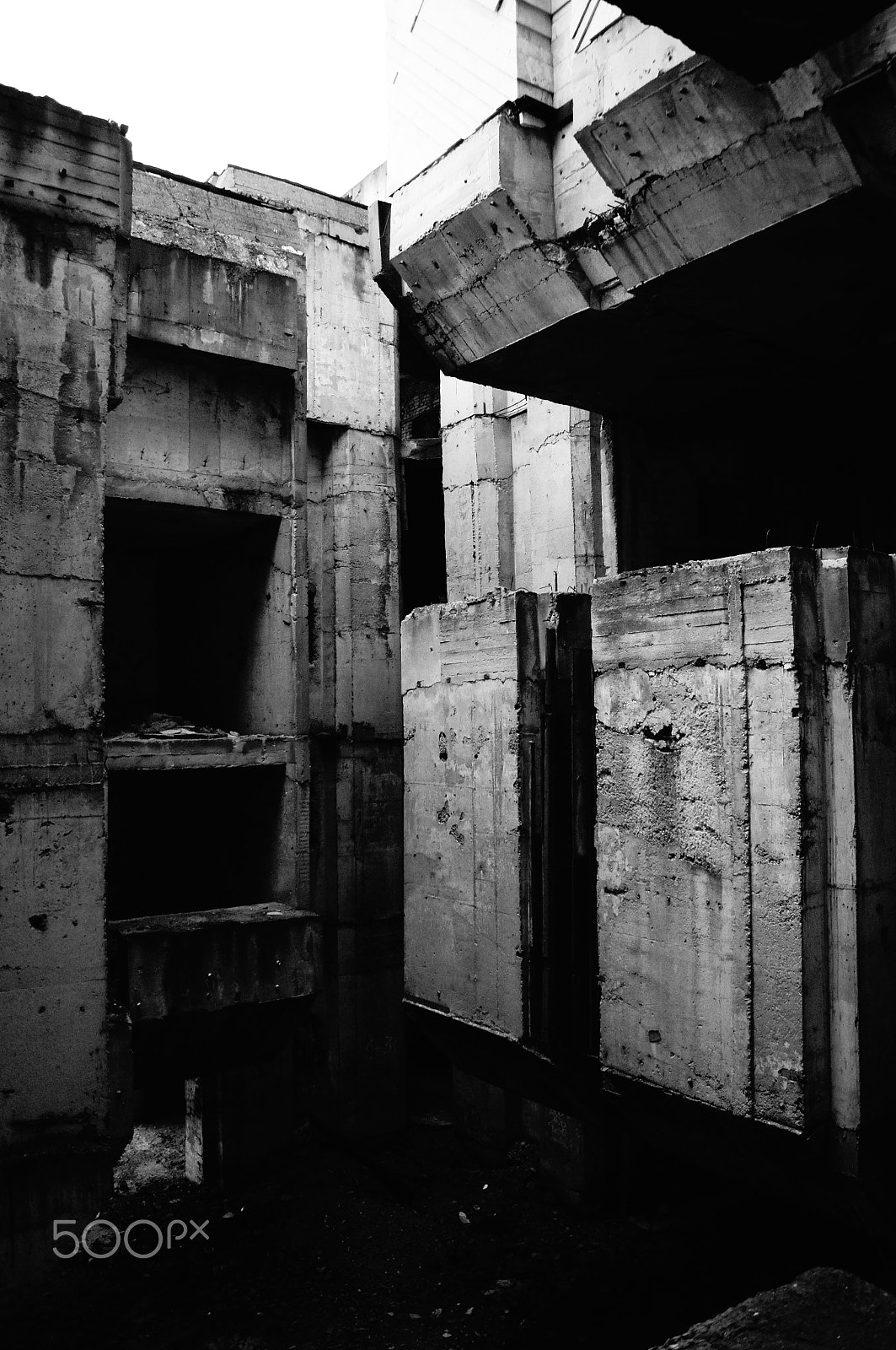 Sony DT 18-55mm F3.5-5.6 SAM II sample photo. Concrete photography