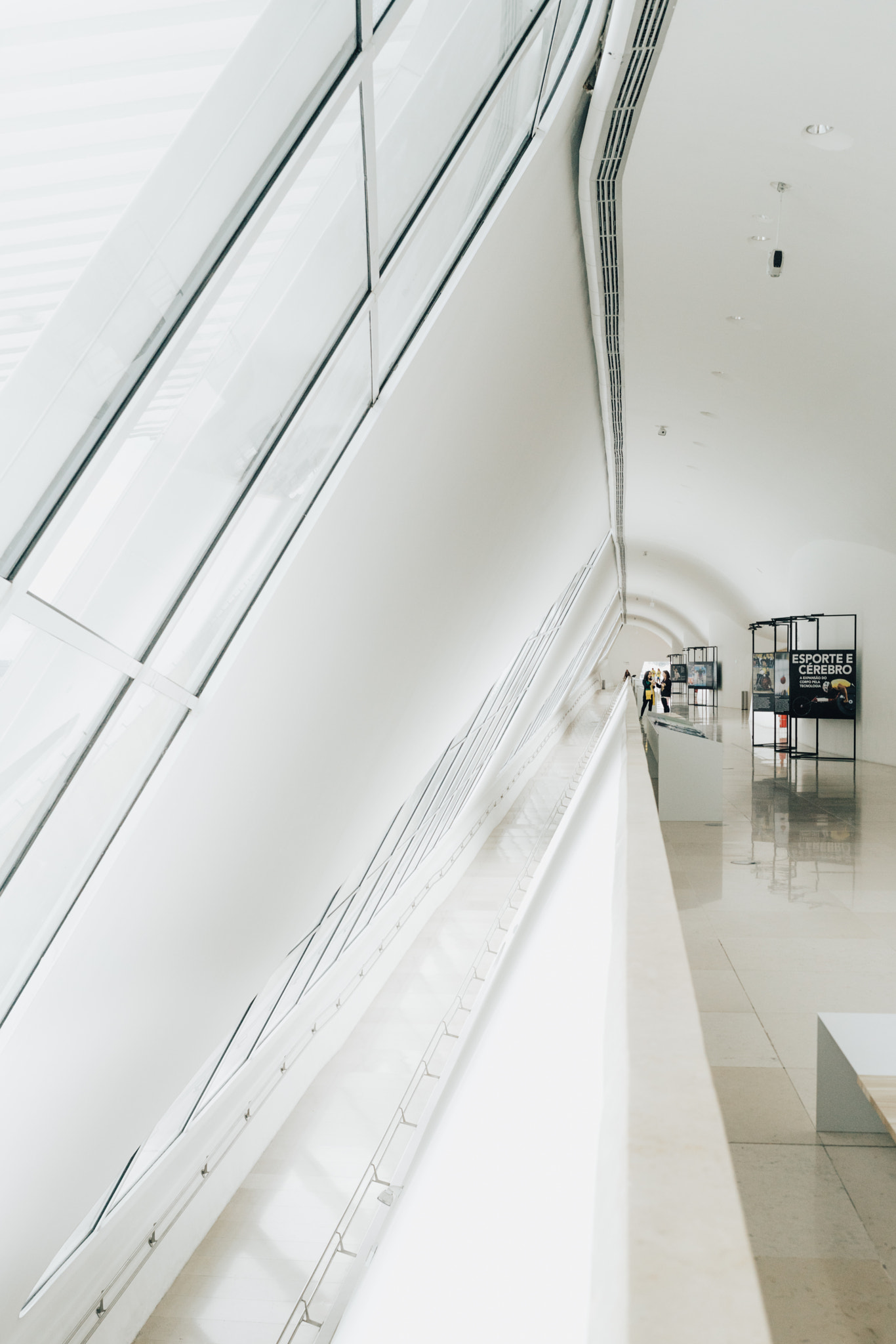 E 35mm F2 sample photo. Tomorrow hallway photography