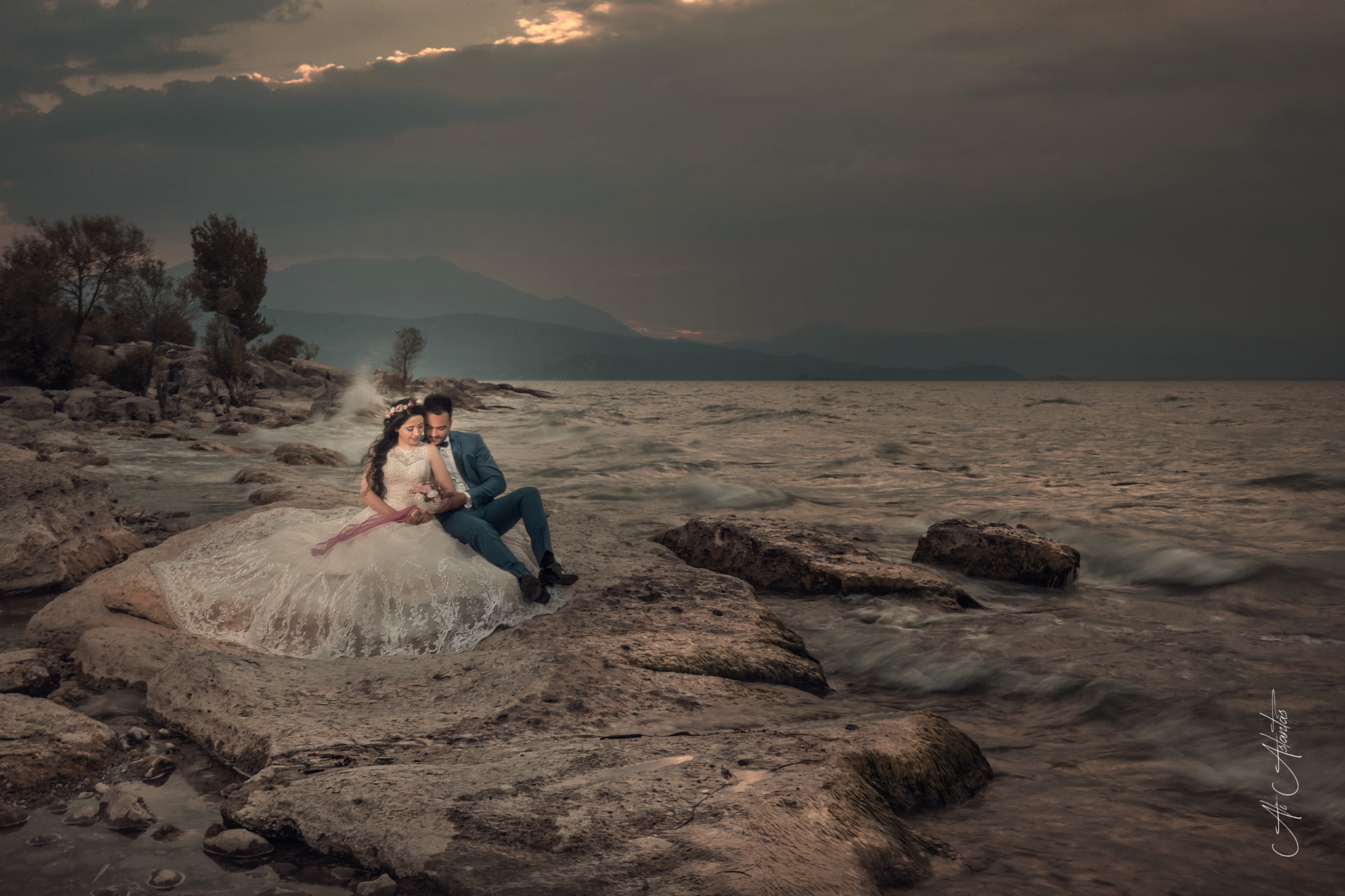 Canon EF 16-35mm F4L IS USM sample photo. Wedding photography