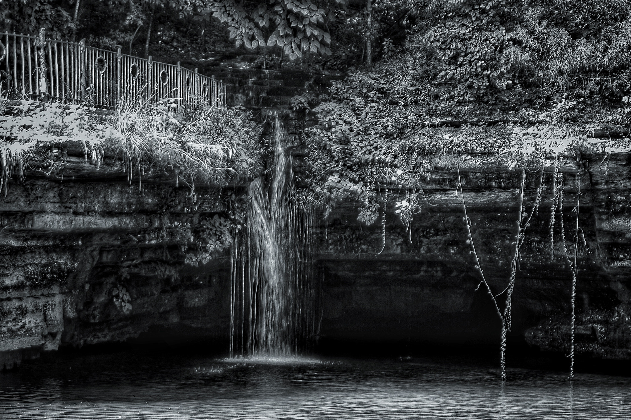 Canon 28-200mm sample photo. Little waterfall at the springs photography