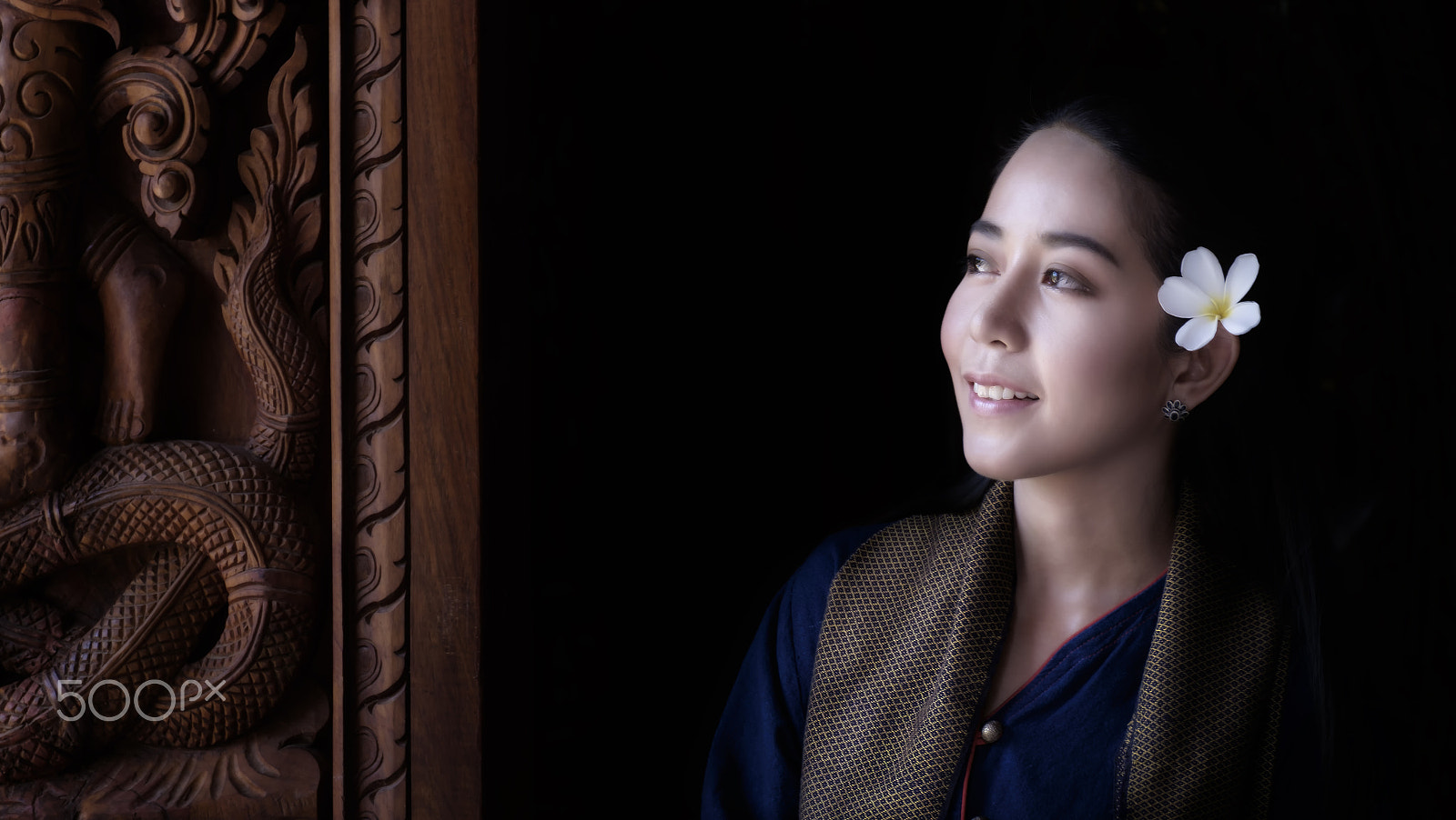 Fujifilm X-E2 + Fujifilm XC 50-230mm F4.5-6.7 OIS II sample photo. Thai pretty woman smile in traditional costume  portrait with beautiful white flower photography