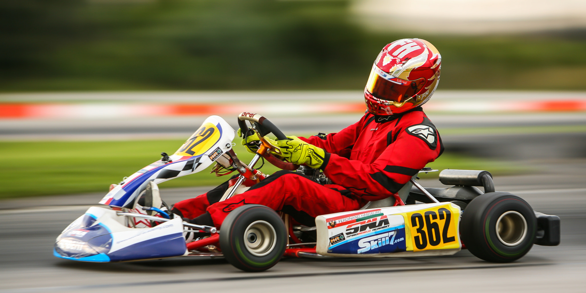 Canon EF 70-200mm F2.8L IS USM sample photo. Habsburg behind the wheel photography