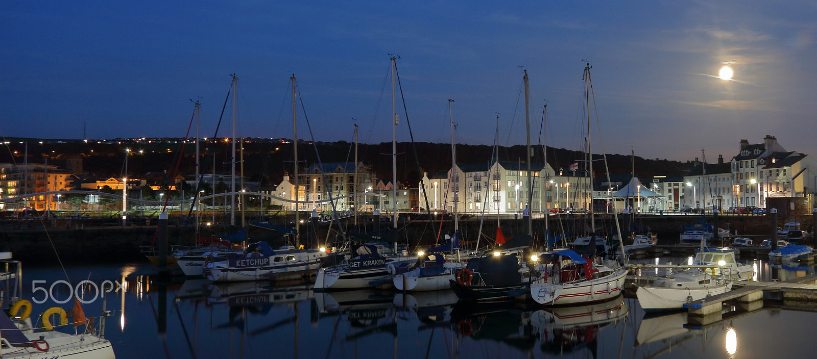 Canon EF-S 17-85mm F4-5.6 IS USM sample photo. Moonlit harbour photography