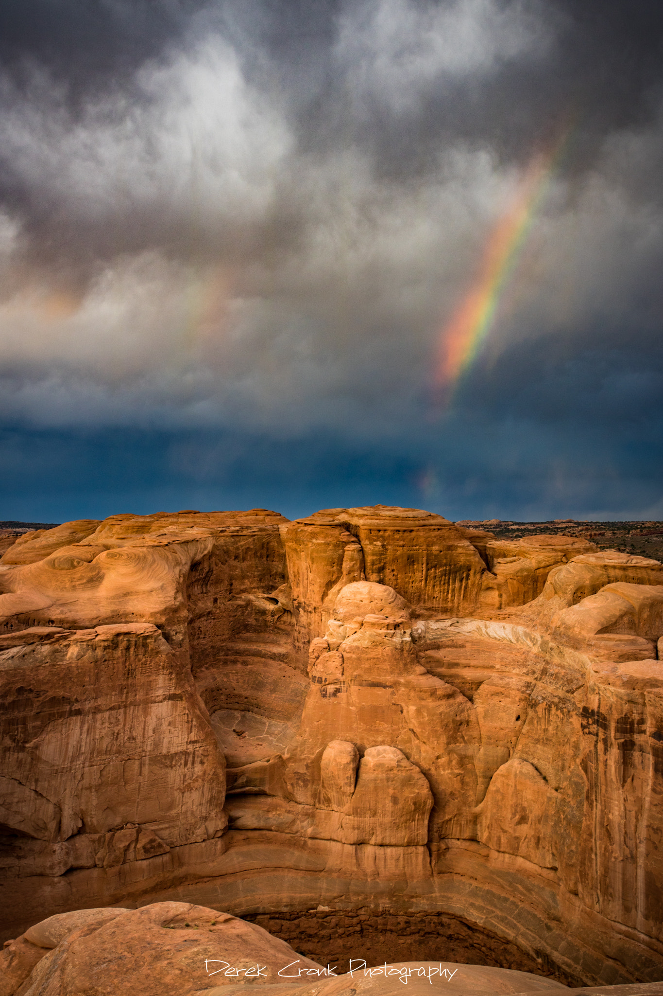 Canon EOS 750D (EOS Rebel T6i / EOS Kiss X8i) + Canon EF 17-40mm F4L USM sample photo. Pot of gold photography