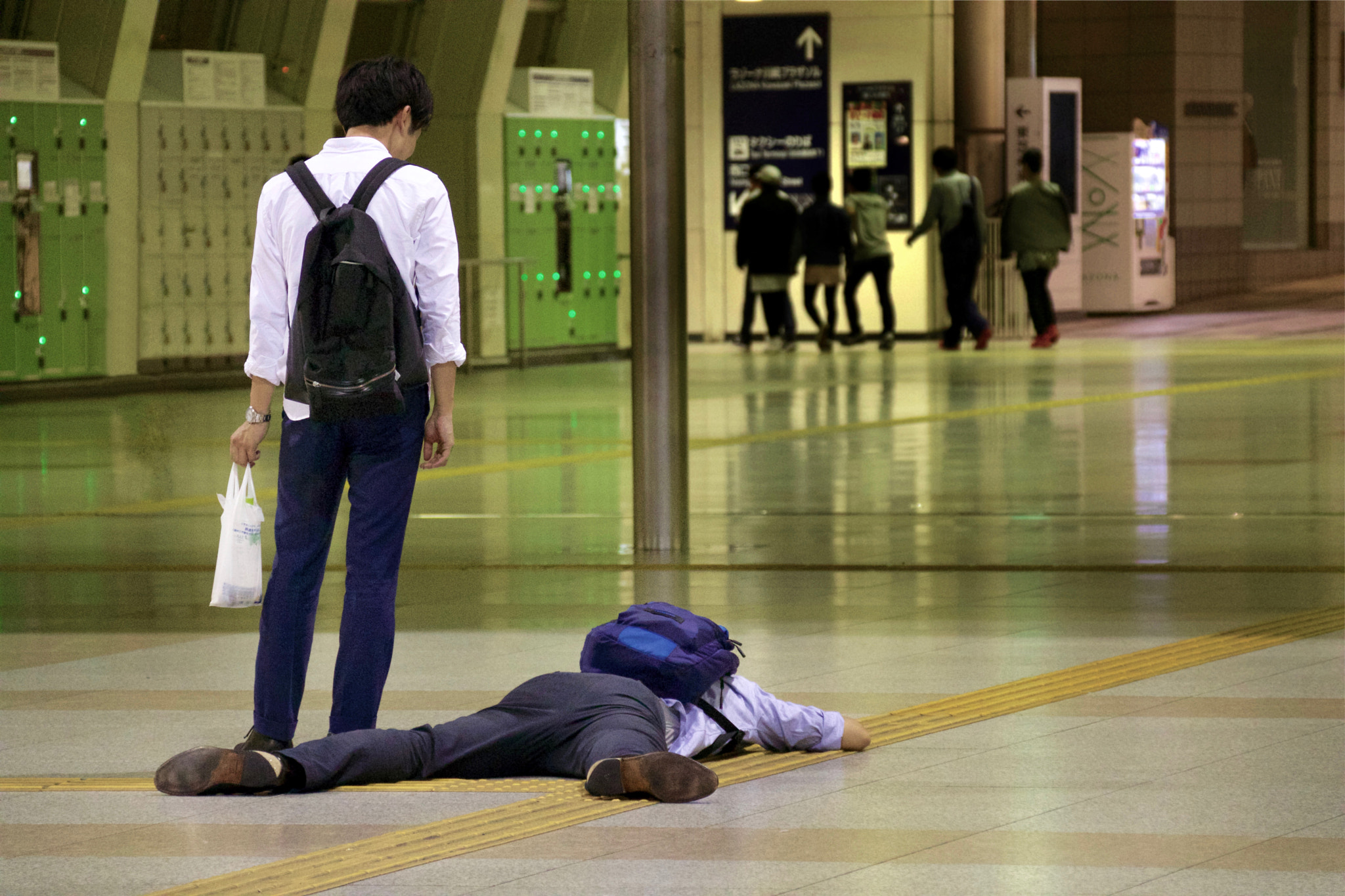 Canon EF 75-300mm F4.0-5.6 IS USM sample photo. Guys after the party! photography