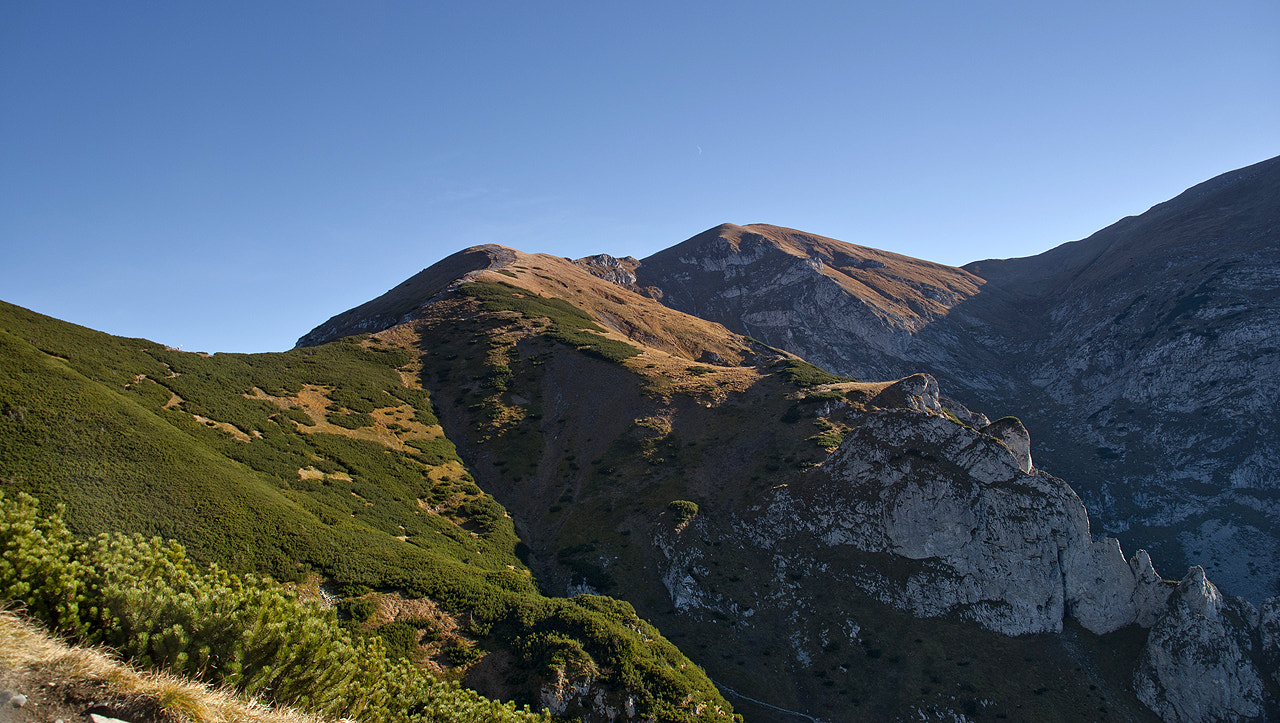 Sony Alpha DSLR-A300 + Sigma 18-200mm F3.5-6.3 DC sample photo. Tatry photography