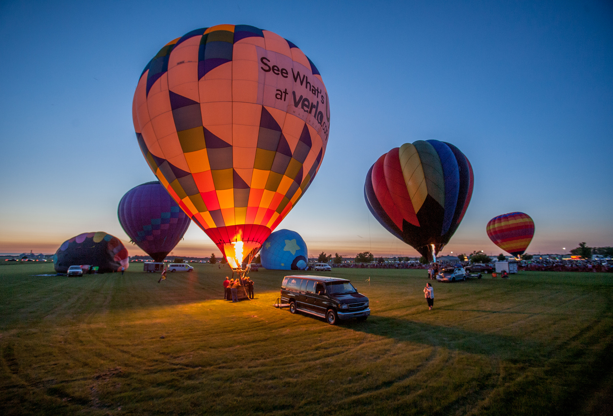 Canon EOS 5D sample photo. Harvard balloon festival photography