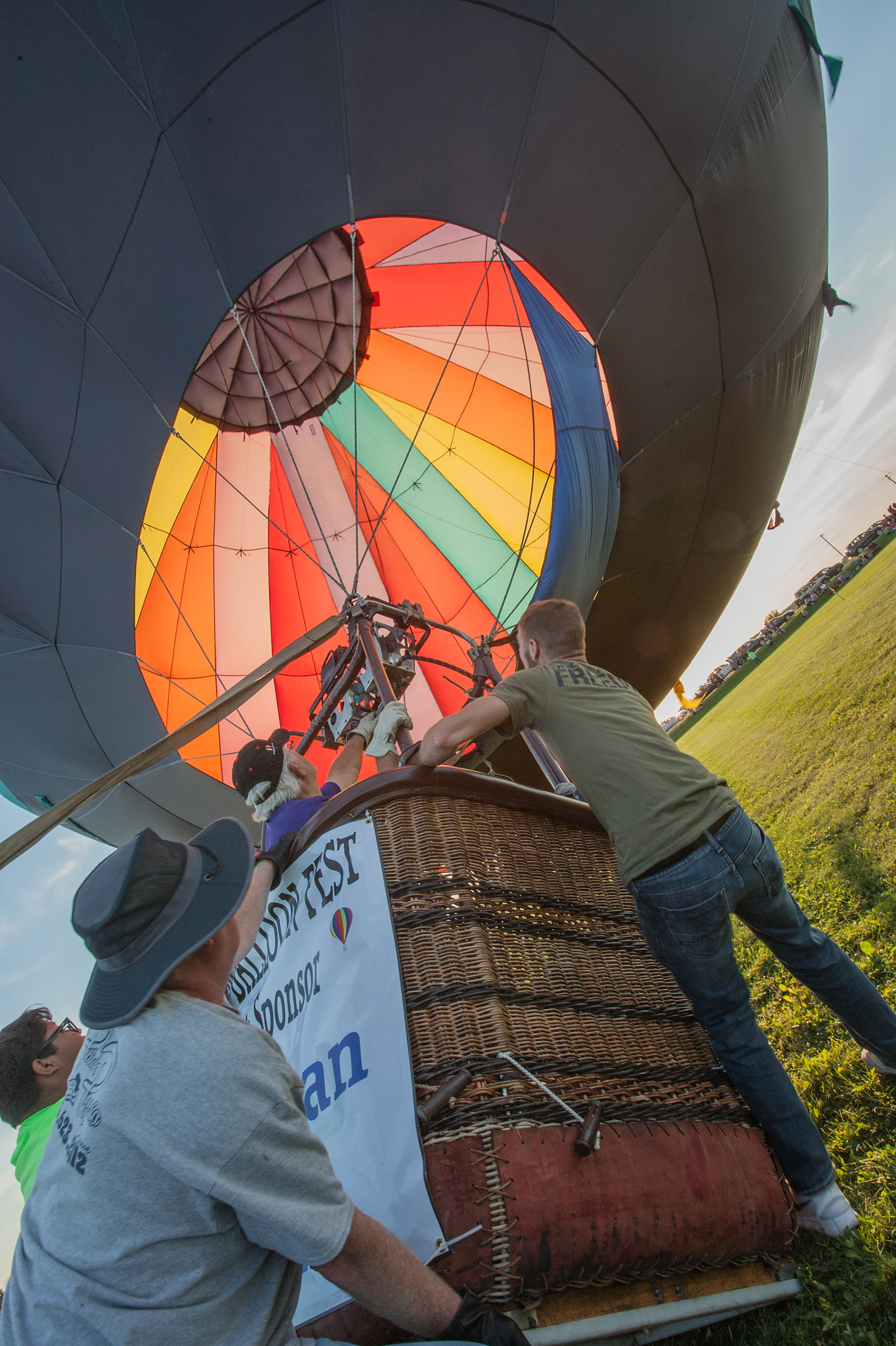 Canon EOS 5D + Canon EF 16-35mm F2.8L USM sample photo. Harvard balloon festival photography