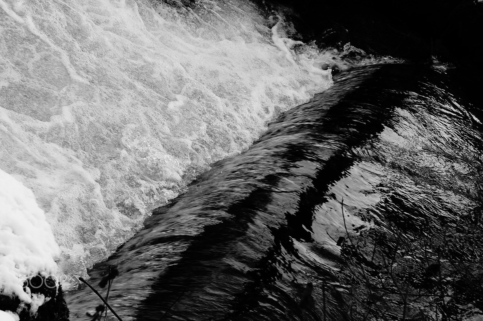 Sony E 18-55mm F3.5-5.6 OSS sample photo. Black & white photography
